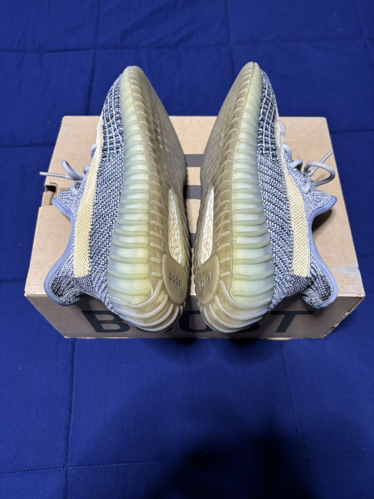 Adidas Adidas Yeezy Boost 350 V2 Ash Blue 2021 Size 8 Size US 8 / EU 41 - 2 Thumbnail