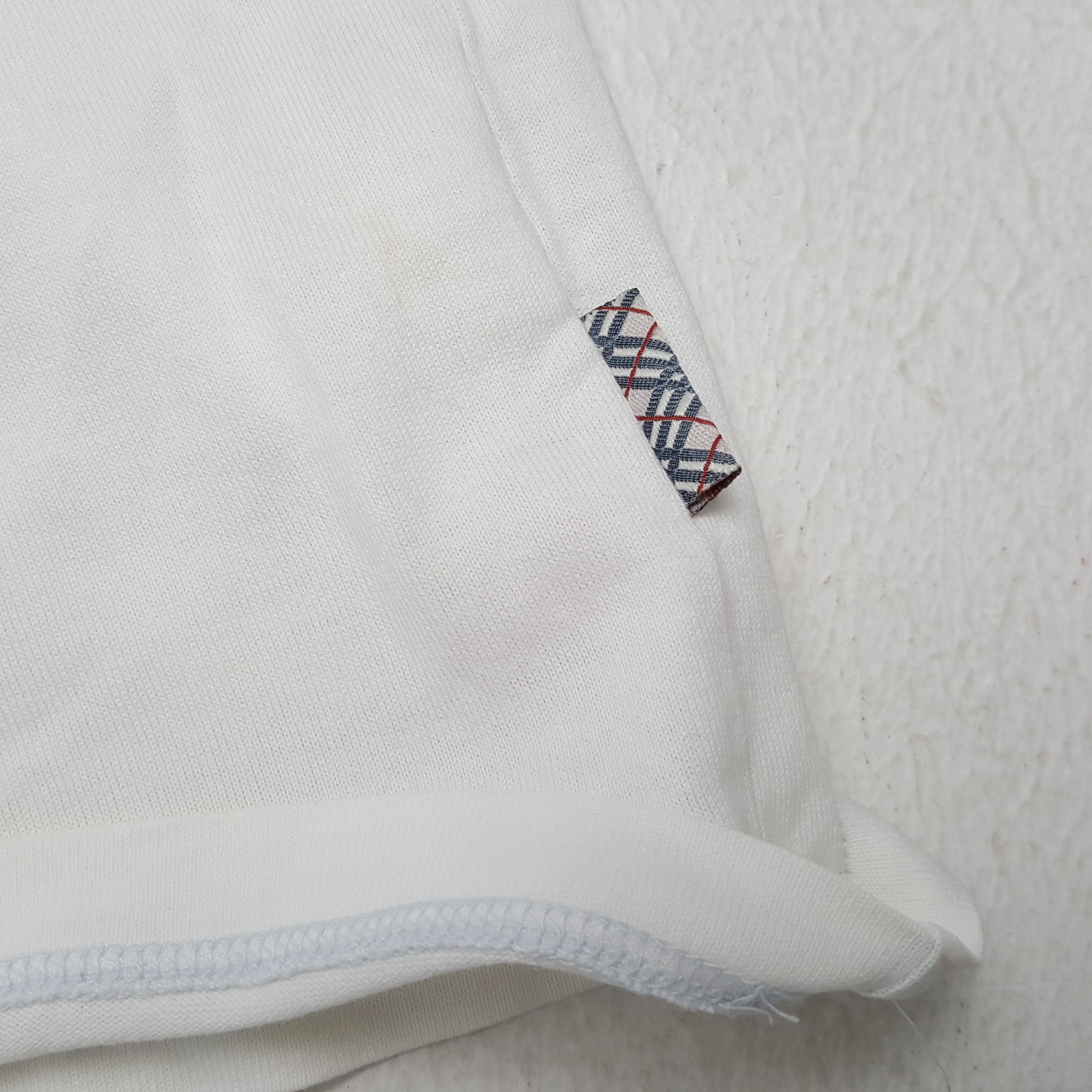 Burberry × Vintage Vintage BURBERRY LONDON Fashion Brand T-Shirts Size US L / EU 52-54 / 3 - 5 Thumbnail