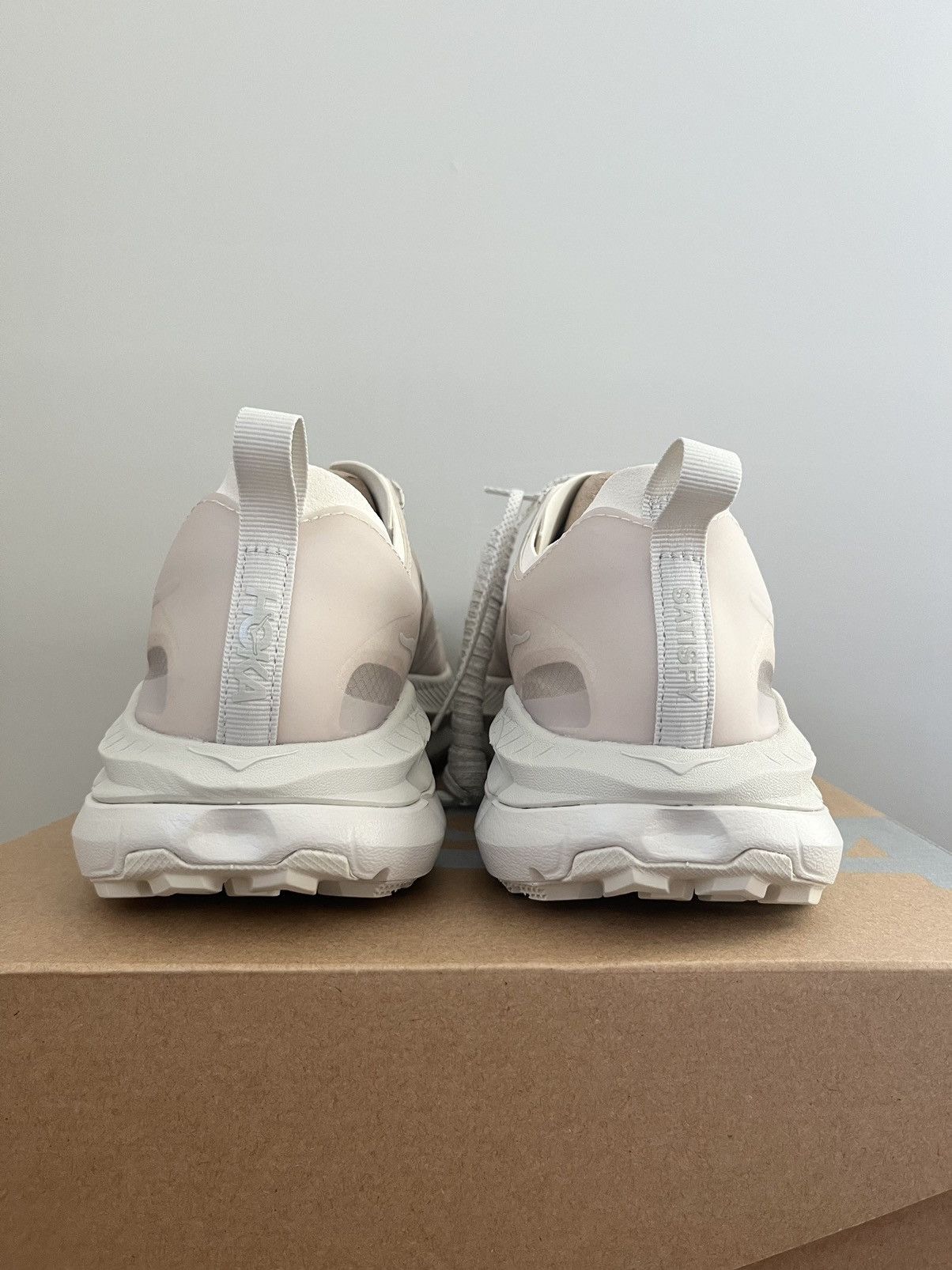 Hoka × Satisfy Hoka One One x Satisfy Mafate Speed 4 Lite Bone Size US 10.5 / EU 43-44 - 5 Thumbnail