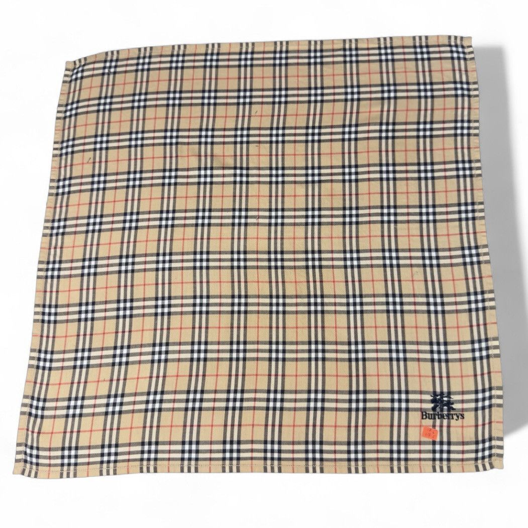 Burberry 🔥Handkerchief | Neckerchief | Bandana | Pocket-square | Size ONE SIZE - 2 Thumbnail