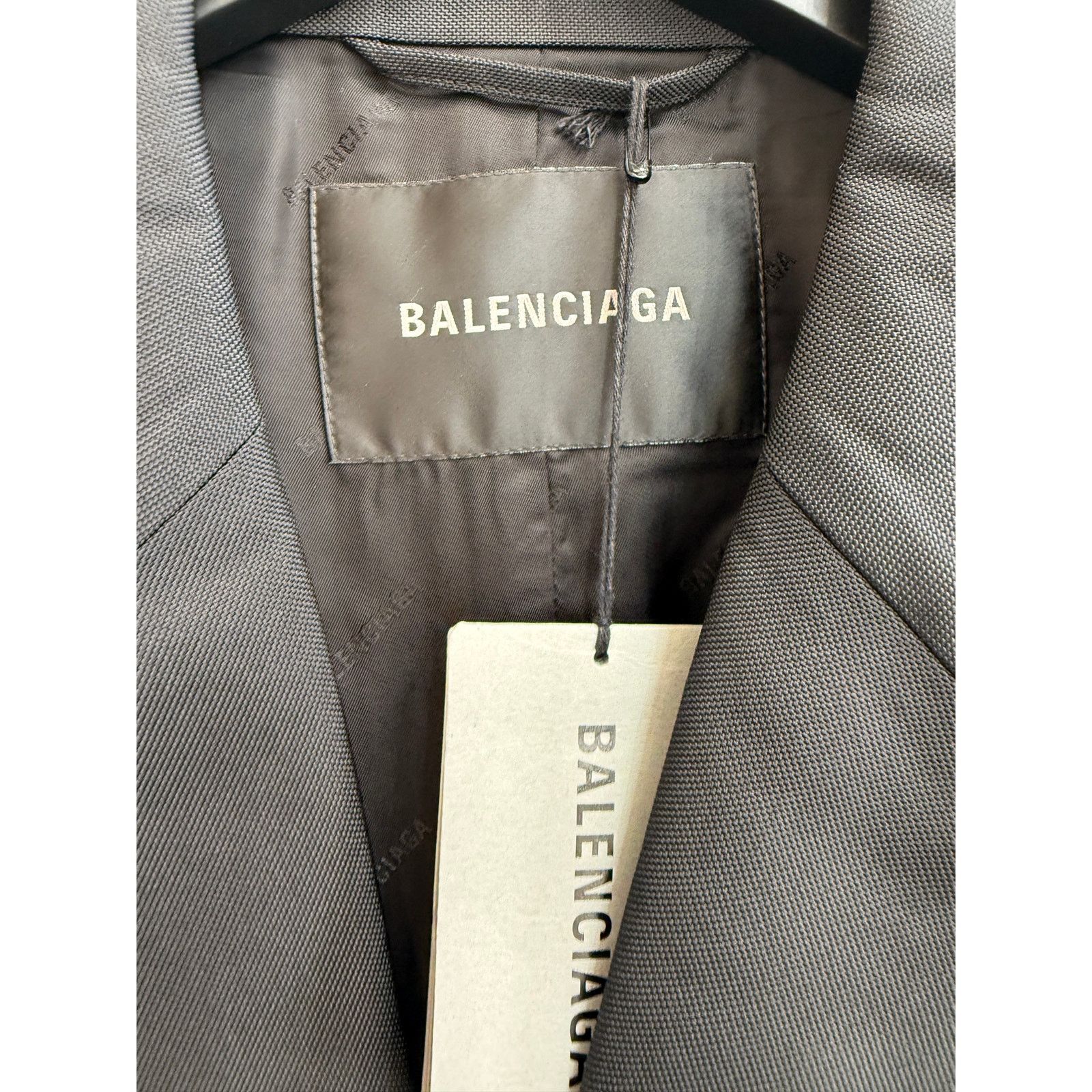 Balenciaga $4k Balenciaga 2024 Backpack Nylon Boxy Jacket Size US L / EU 52-54 / 3 - 3 Thumbnail