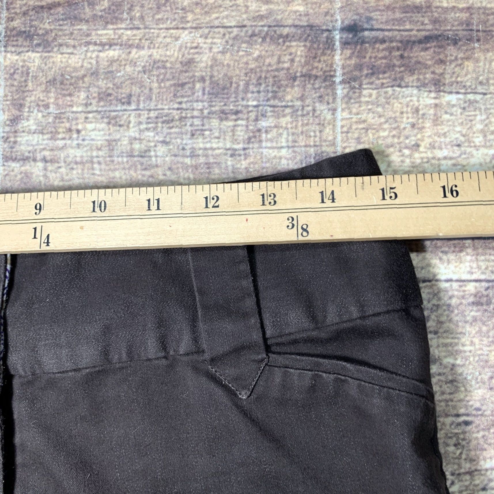 Vintage Charlotte Russe Womens Shorts Dark Brown Size 7 Flap Pockets Cuffed Waist 30 Shorts Size 28" / US 6 / IT 42 - 6 Thumbnail
