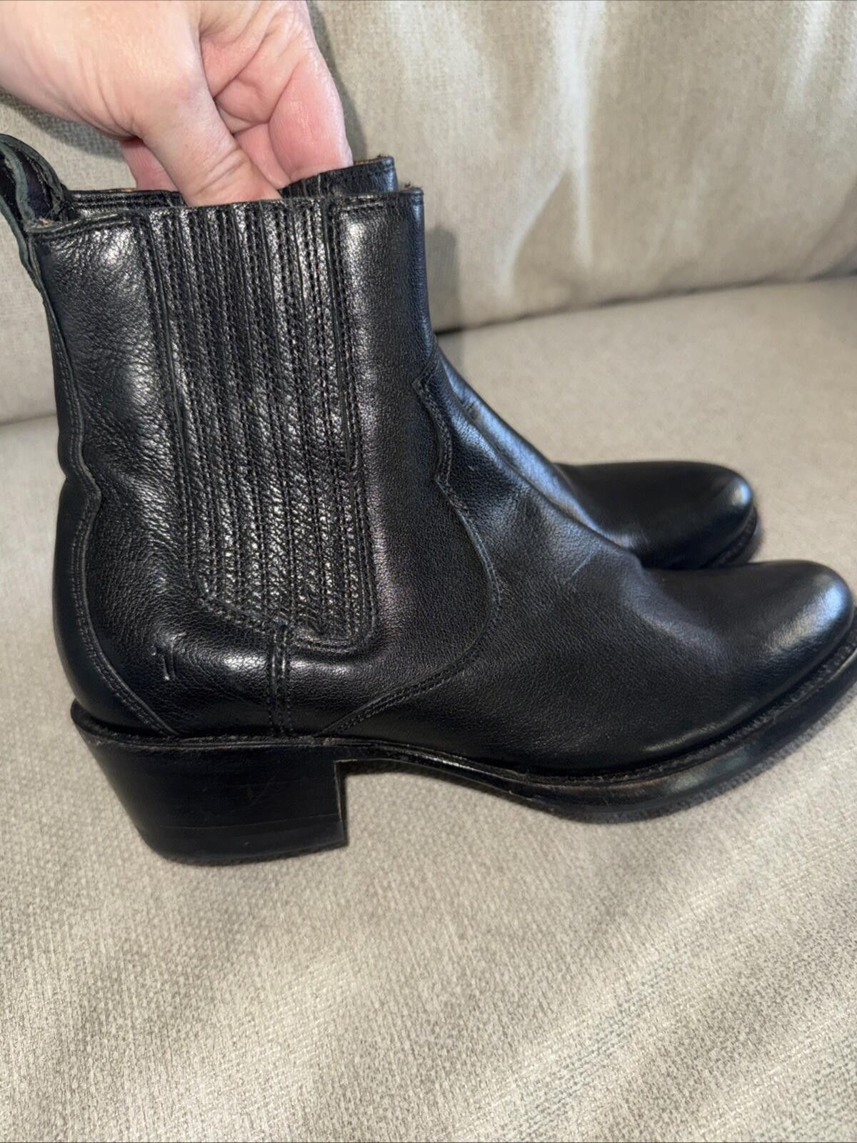 Frye Frye Women's Sacha Chelsea Boot Size 5 1/2 B EUC Size US 5.5 / IT 35.5 - 5 Thumbnail