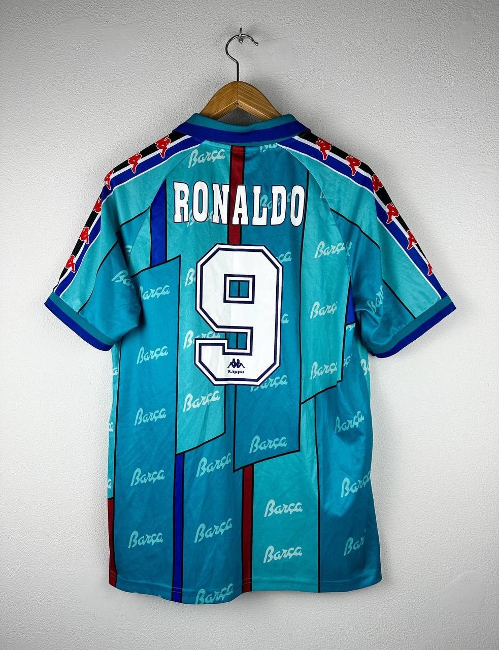 Kappa BARCELONA 1996/97 AWAY JERSEY RETRO REMAKE - RONALDO Size XL Size US XL / EU 56 / 4 - 2 Thumbnail