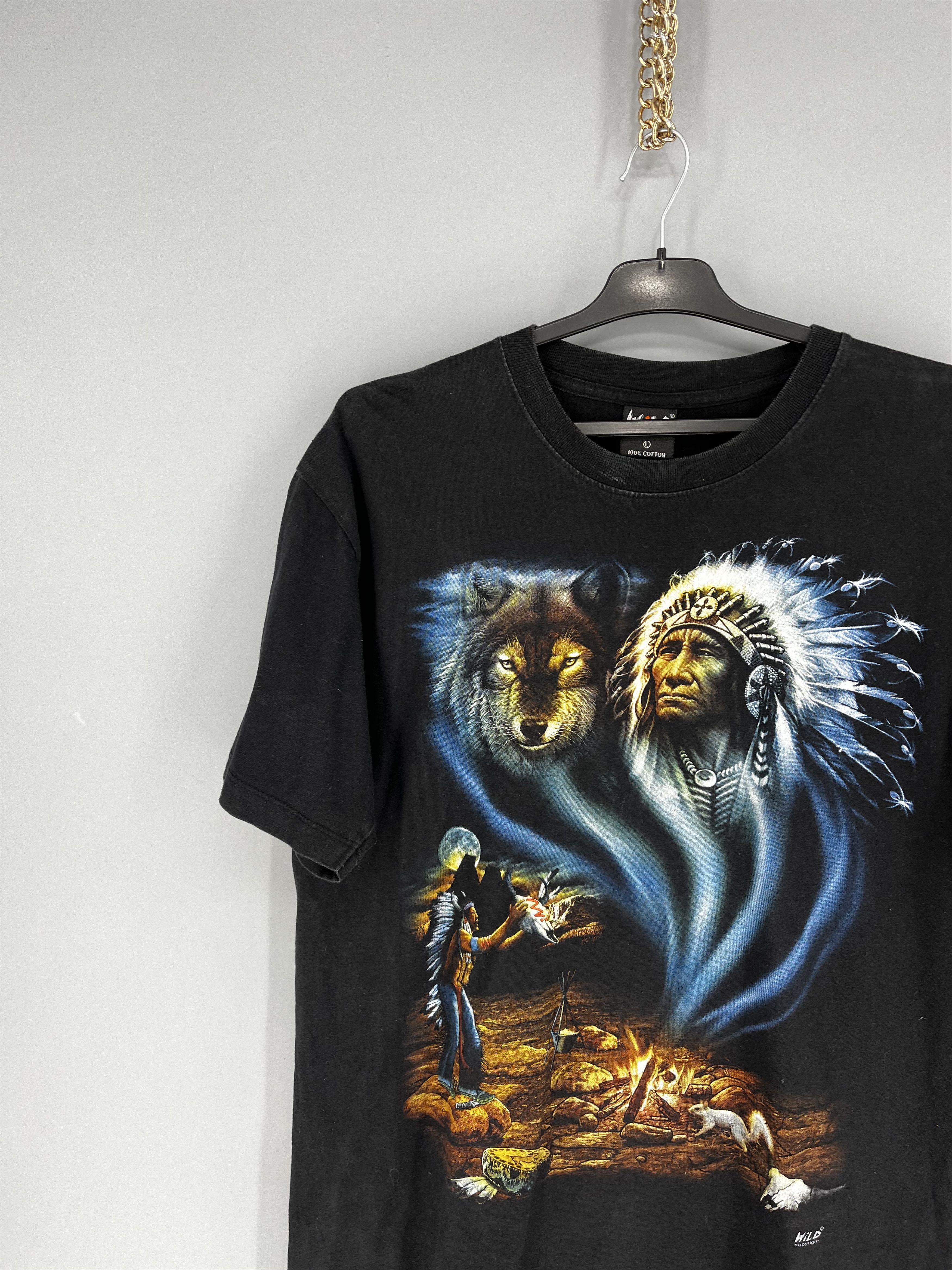 Band Tees Vintage Wild Indian Chief American Native Wolf heavy t-shirt Size US L / EU 52-54 / 3 - 4 Thumbnail