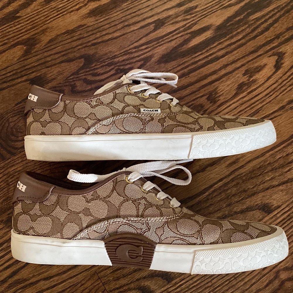 Coach COACH Women’s 9.5 Normal Citysole Skate Sneaker Logo Patter Size US 9.5 / IT 39.5 - 8 Thumbnail