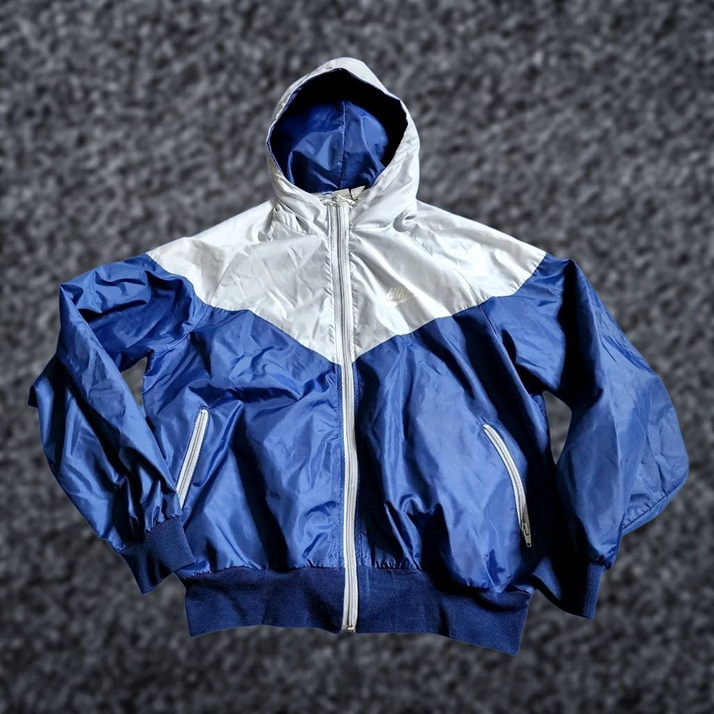 Nike Vintage Nike Windbreaker Jacket - Nylon Running Coat, Hood, Zip, Blue, Size L, Mens, 70s Retro Size US L / EU 52-54 / 3 - 1 Thumbnail