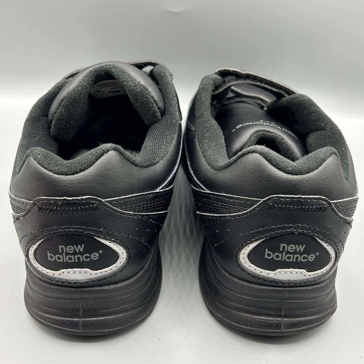 New Balance New Balance 577 Walking Leather Hook and Loop MW577VK 9 2E Size US 9 / EU 42 - 10 Thumbnail