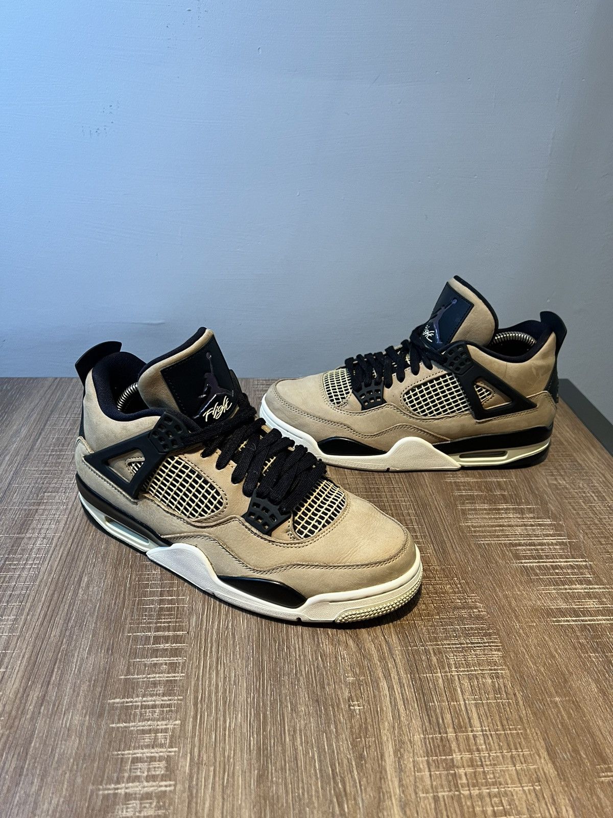 Size 8.5 - Jordan 4 Retro Mushroom 2019 Shoes Women’s