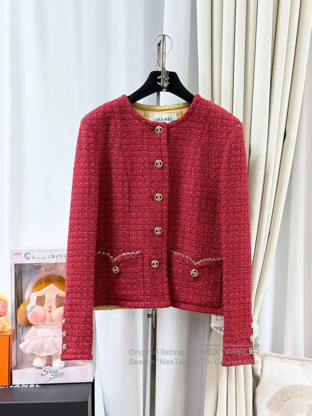 Chanel Chanel Red Plaid Tweed Gold C Button Coat. Size S / US 4 / IT 40 - 1 Thumbnail
