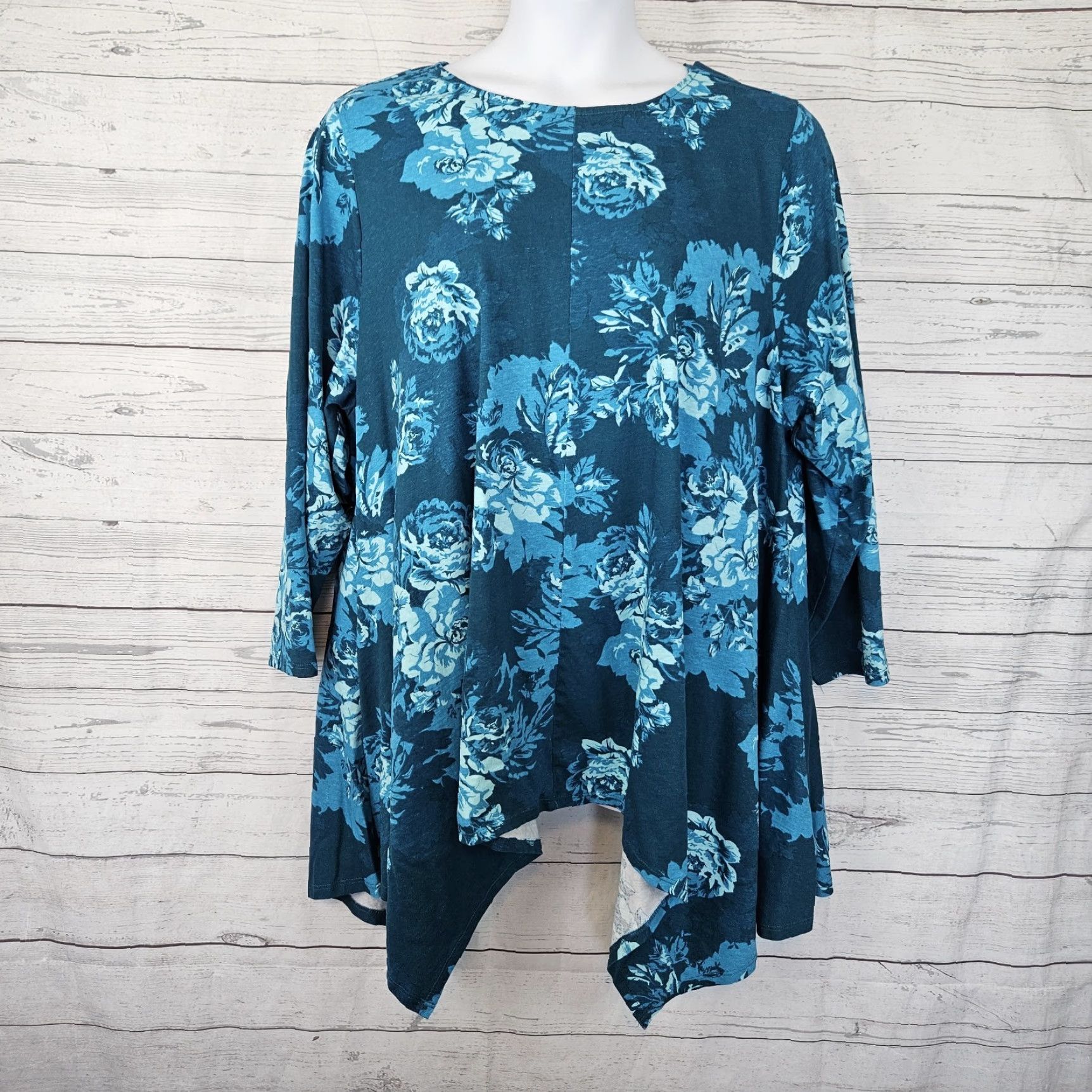 Vintage VINTAGE? No — Wait, Roaman's Womens Top Sz 2X Blue Floral Sharkbite Hem Long Sleeve Cotton Size XXL / US 16-18 / IT 52-54 - 2 Thumbnail