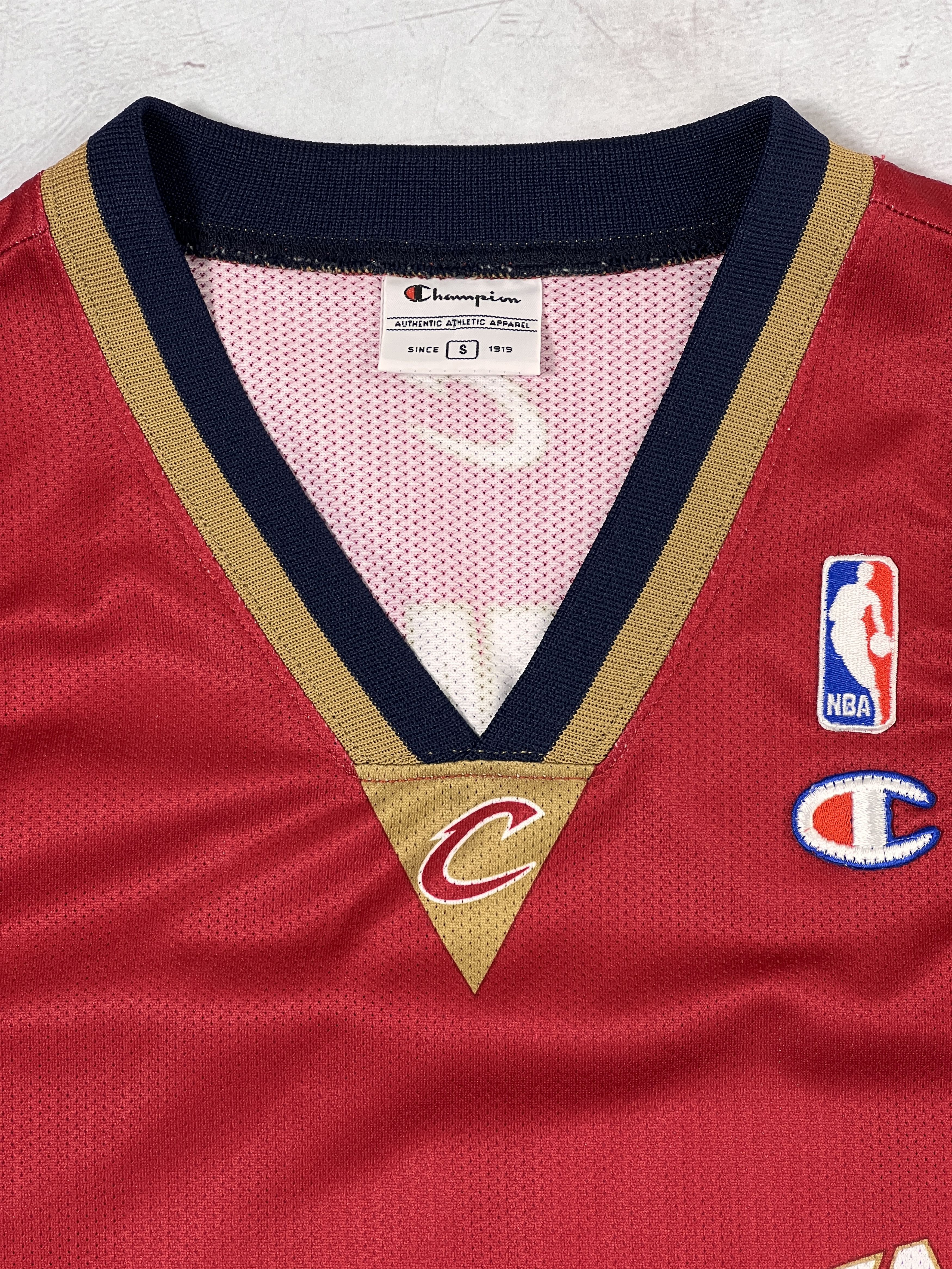 Champion × NBA × Vintage Vintage Cleveland Cavaliers NBA Jersey #23 JAMES LeBron Size US S / EU 44-46 / 1 - 4 Thumbnail