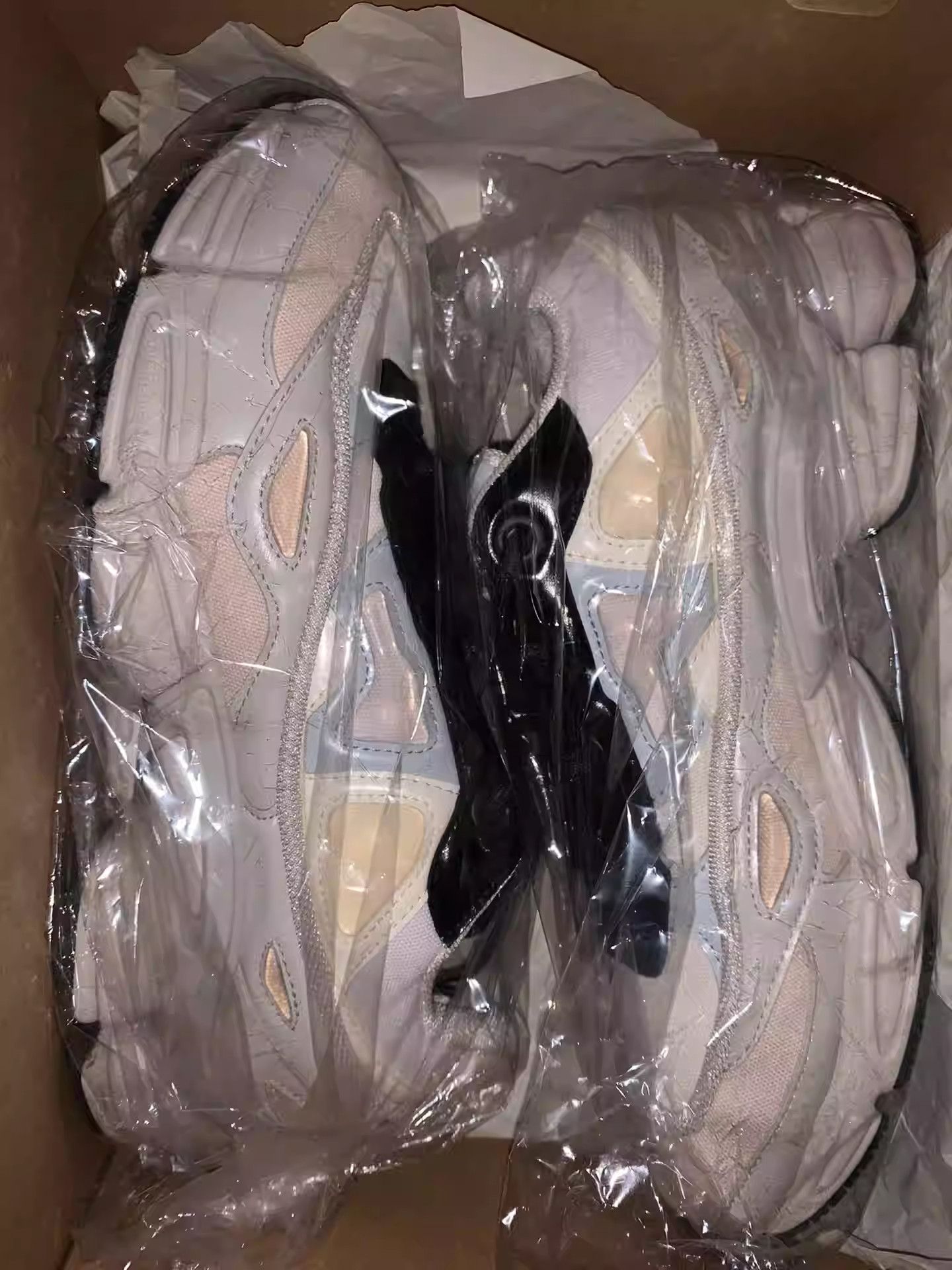 Raf Simons Raf Simons X ADIDAS OZWEEGO3 Size US 9 / EU 42 - 1 Thumbnail