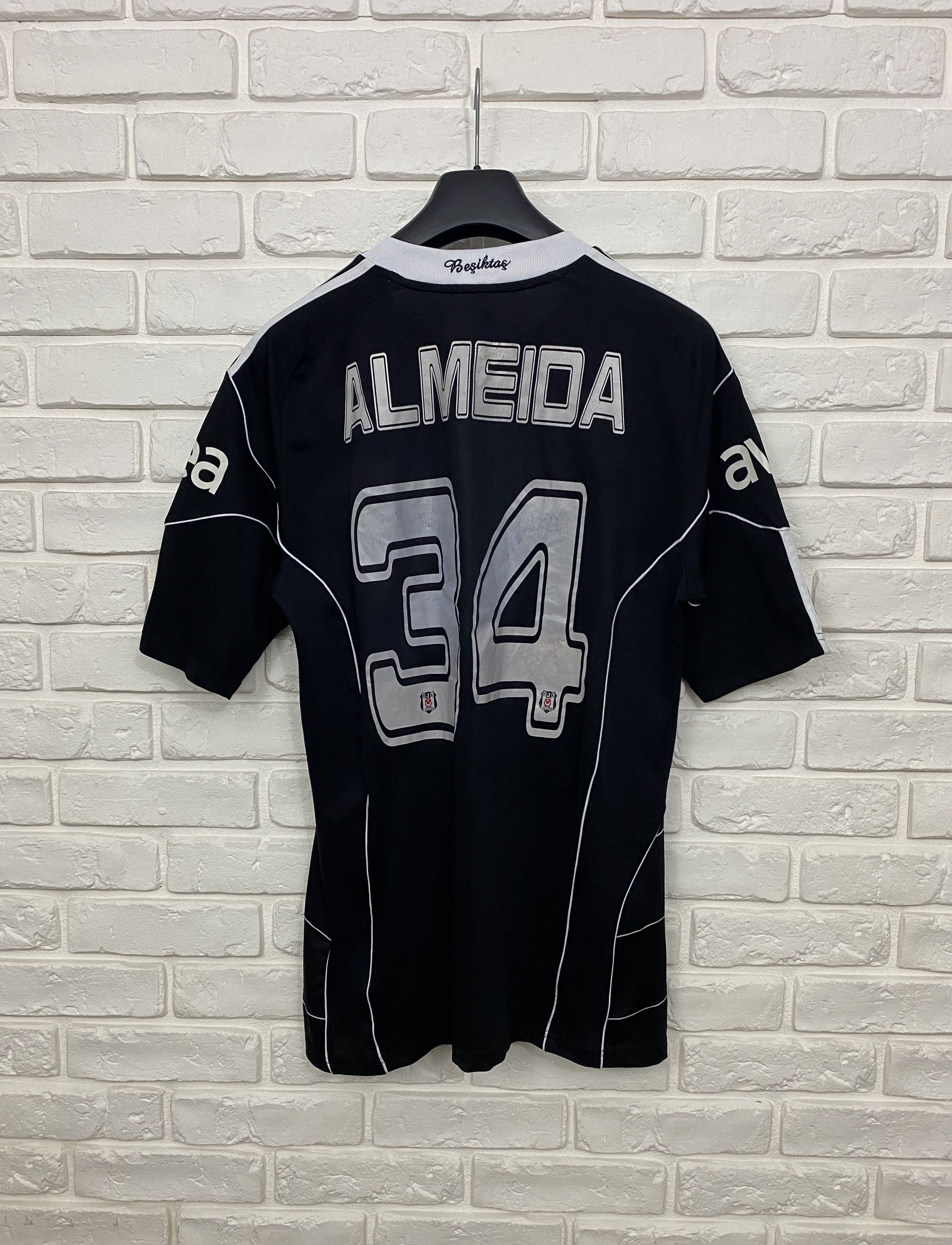 Besiktas JK 2010 2011 #34 Almeida Away Football Shirt Sz M