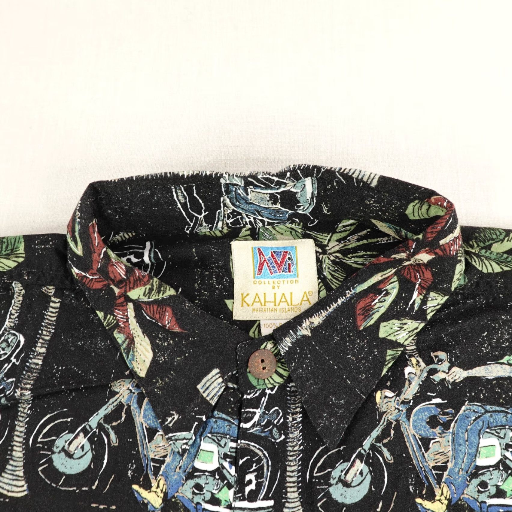 Vintage VINTAGE Kahala AVi Shirt Mens XL Black Floral Hawaiian Button-Up Aloha Tropical Beach 90s Mens XL Size US XL / EU 56 / 4 - 2 Thumbnail