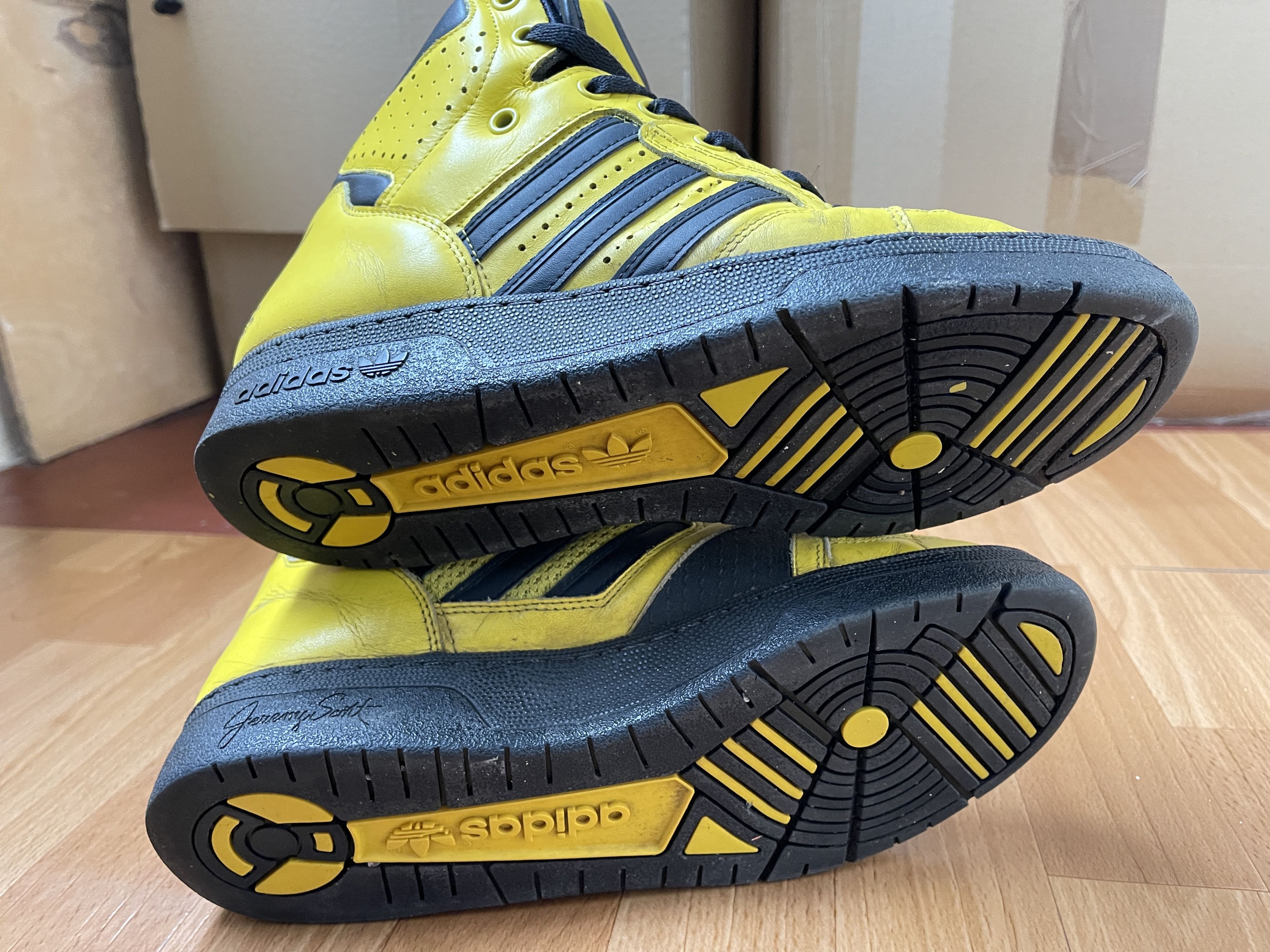 Adidas × Jeremy Scott Adidas sneakers Jeremy Scott Instinct Top shoes ObyO V24530 Size US 9.5 / EU 42-43 - 16 Thumbnail