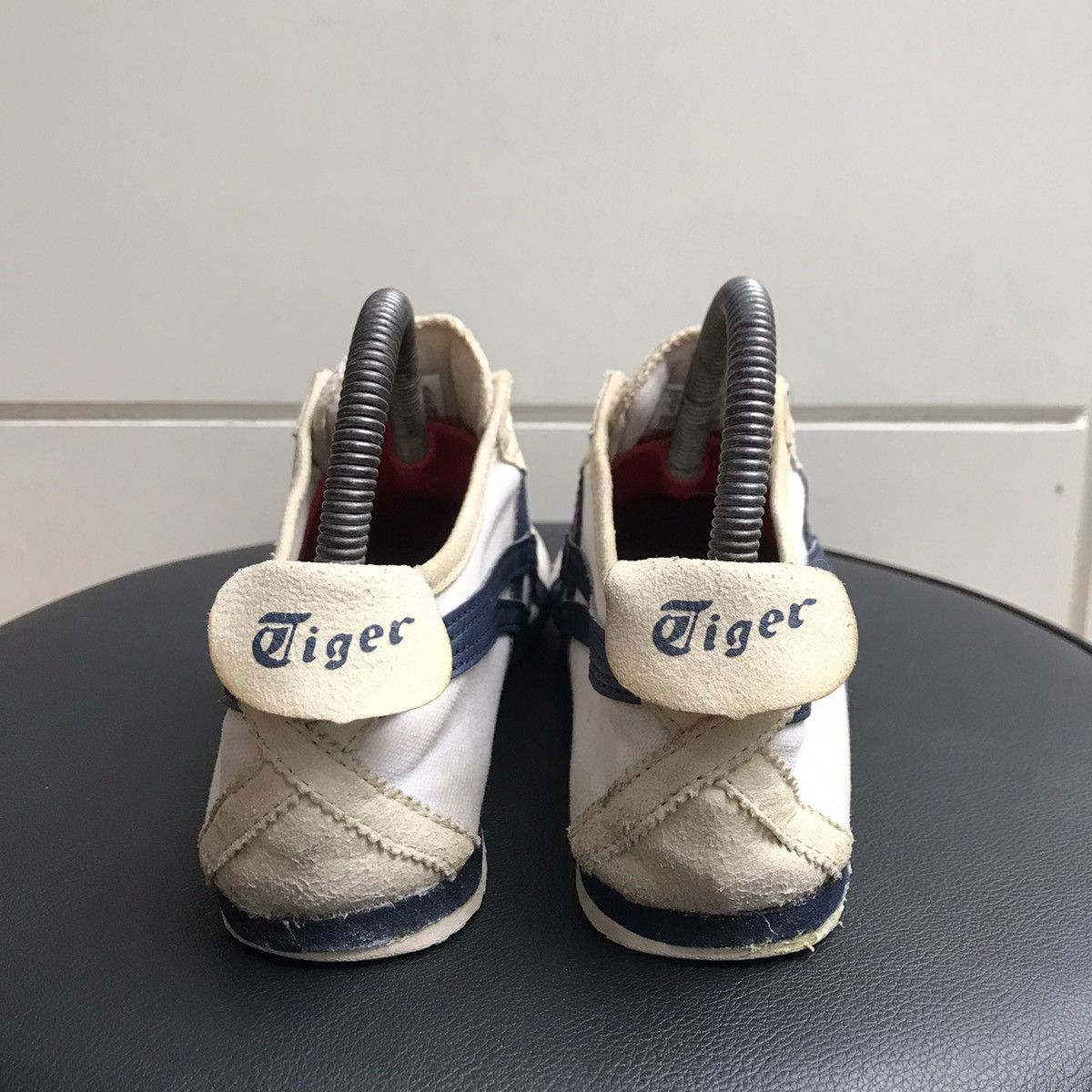 Japanese Brand × Onitsuka Tiger Onitsuka Tiger mexico 66 Slip On White Canvas with navy blue Size US 6 / EU 39 - 6 Thumbnail