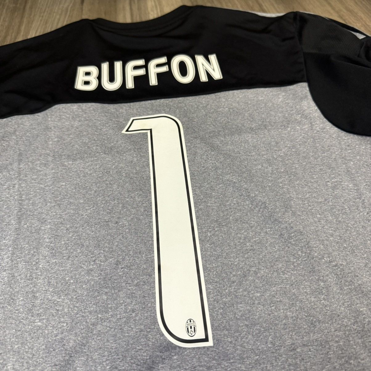 Adidas Juventus 15/16 goalkeeper gk shirt #1 Buffon Size US M / EU 48-50 / 2 - 5 Thumbnail