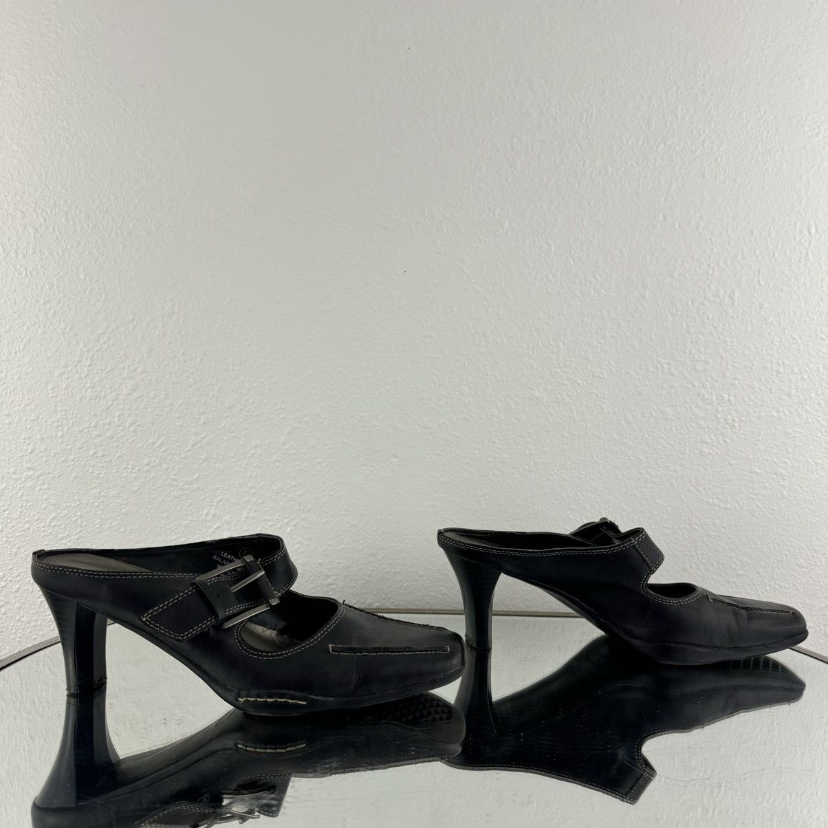 Merona MERONA Vintage Y2K Black Leather Edgy Mary Jane Mule Heels Size US 7.5 / IT 37.5 - 4 Thumbnail