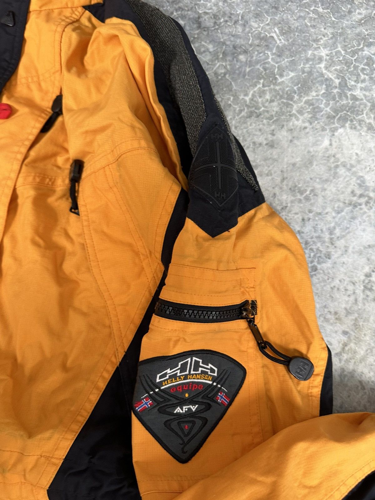Helly Hansen × Vintage Vintage Helly Hanson Parka Size US L / EU 52-54 / 3 - 5 Thumbnail