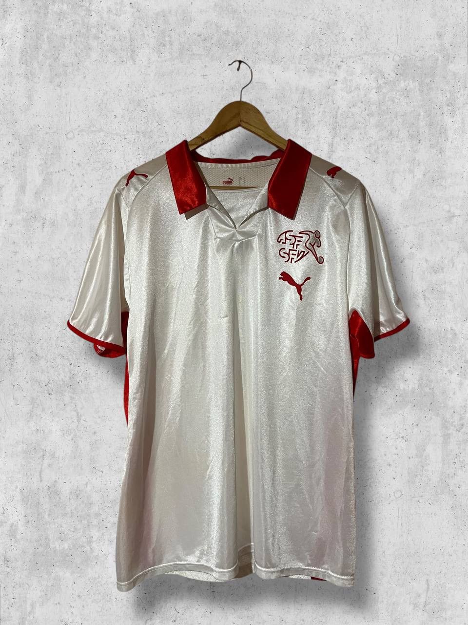Puma Puma SWITZERLAND 4 soccer club Jersey vintage tee t shirt Size US M / EU 48-50 / 2 - 1 Thumbnail