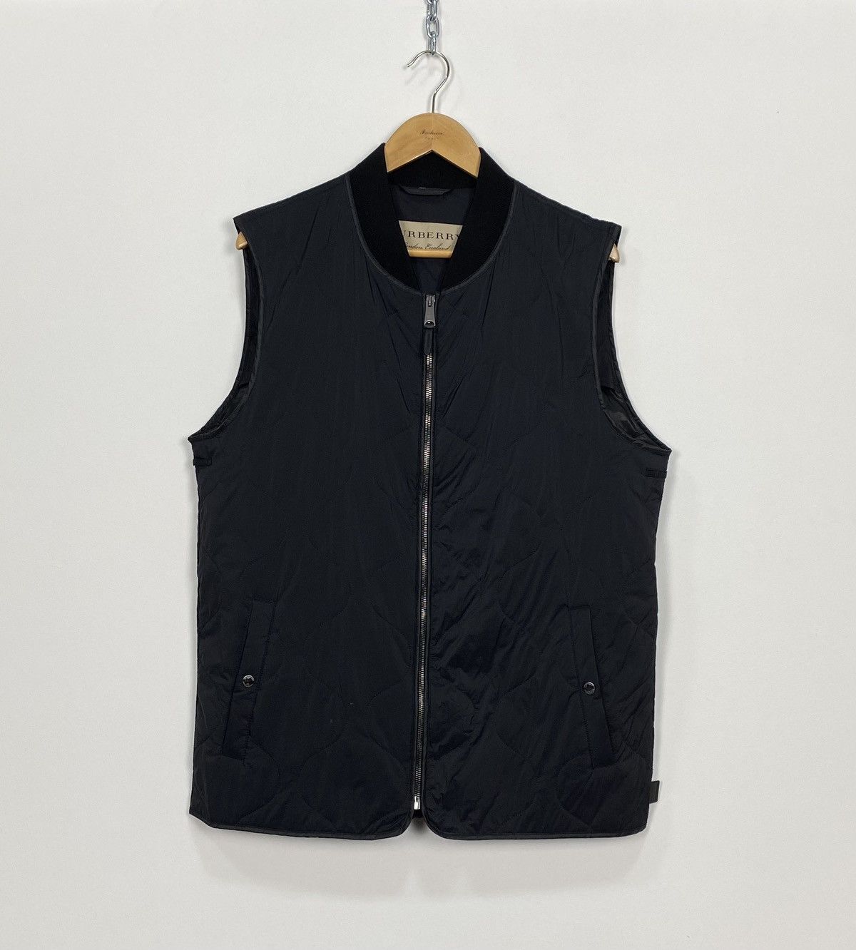 image of Burberry London Men’S Sleeveless Jacket Size 54 L Full Zip in Black, Men's