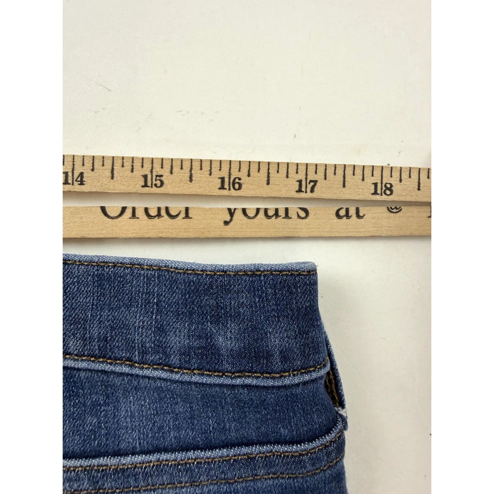 Banana Republic Banana Republic Jeans Womens 33 Blue Skinny Slim Fit Premium Denim Stretch Fashionable Everyday Casual 90s? Size 24" / US 00 / IT 34 - 7 Thumbnail