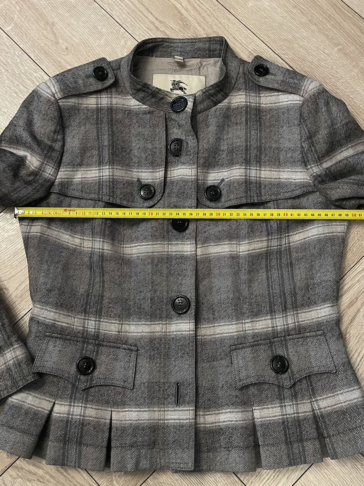 Burberry Burberry Wool jacket Size M / US 6-8 / IT 42-44 - 16 Thumbnail