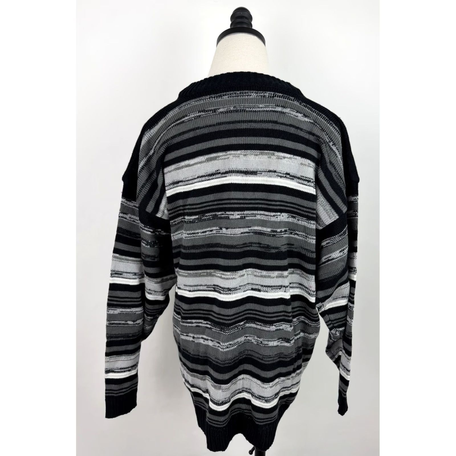Vintage VINTAGE Cardigan Sweater Womens Large 90s Space Dye Stripe Charcoal Gray V-Neck Size L / US 10 / IT 46 - 7 Thumbnail