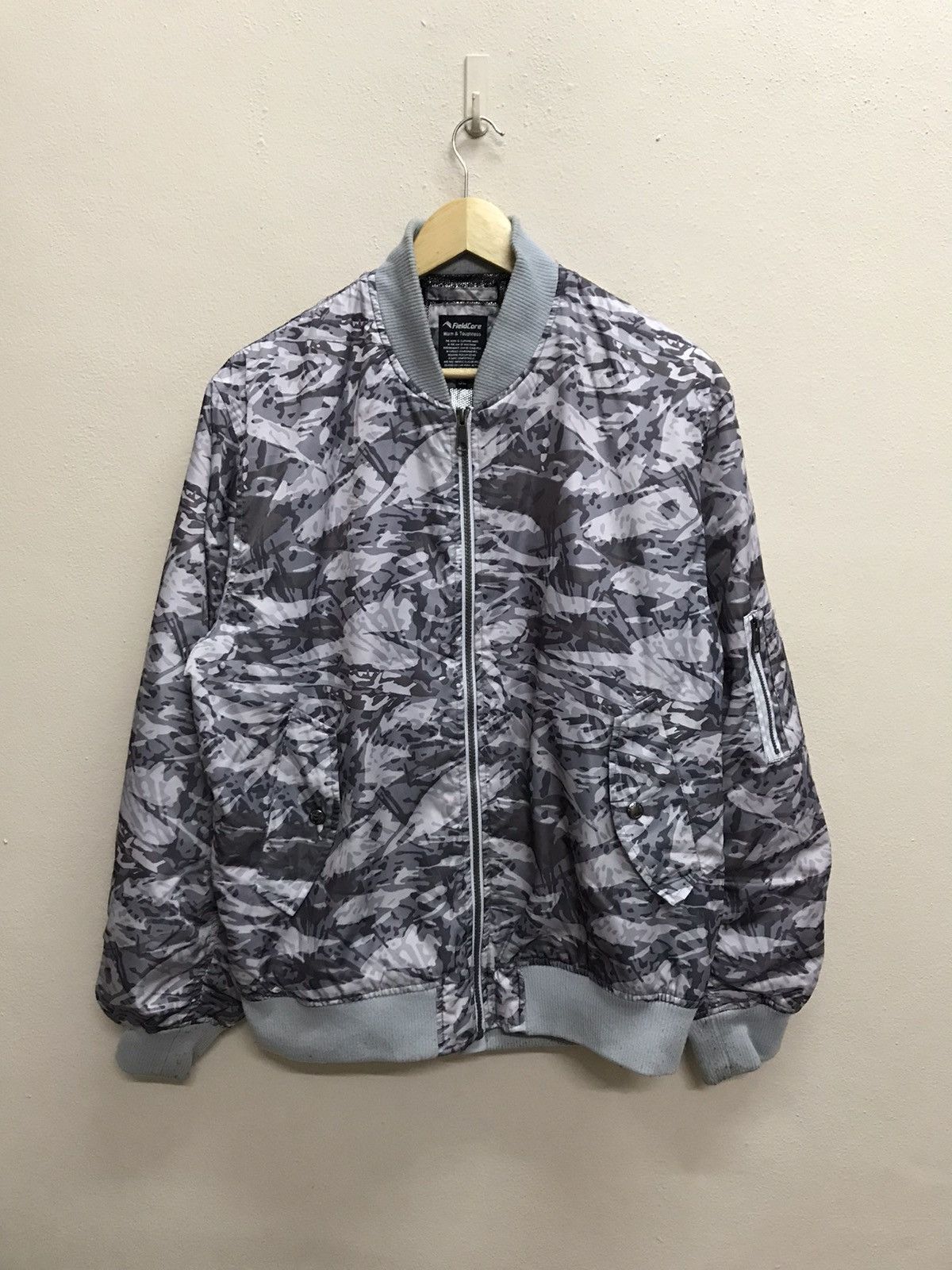 Japanese Brand Fieldcore Warm & Toughness Navy Camo Style Bomber Jacket Size US L / EU 52-54 / 3 - 14 Thumbnail