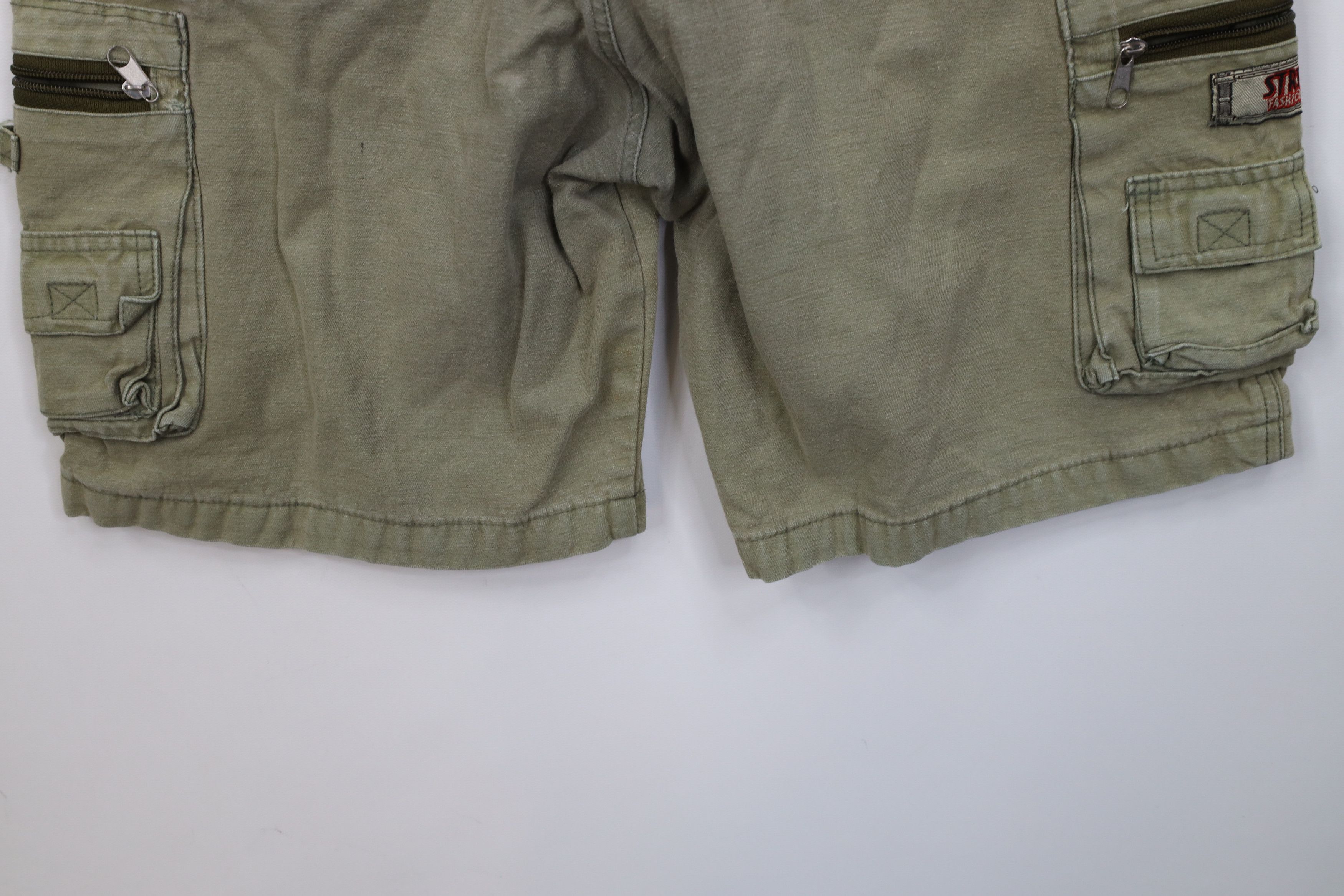 Vintage Vintage 90s Y2K Streetwear Cargo Shorts Skateboard Green Size US 32 / EU 48 - 11 Thumbnail
