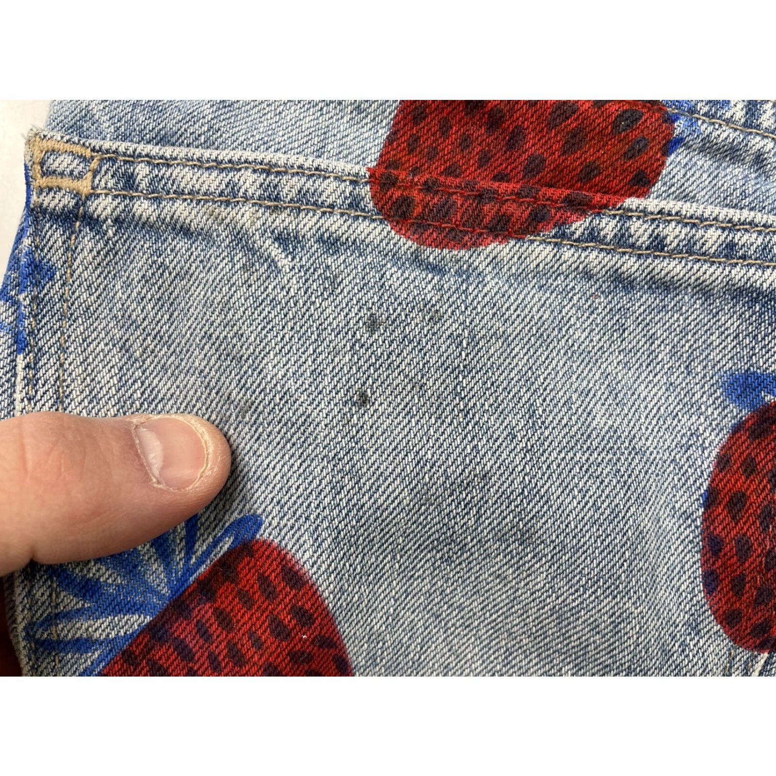 Gap GAP Women’s High Rise Cuffed Denim Jean Shorts Size 25 Custom Strawberries Size 42" / US 20 - 6 Thumbnail