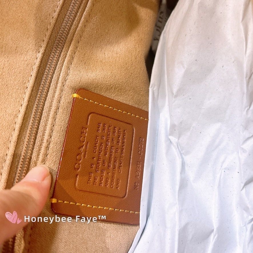 Coach Elodie Crossbody Bag With Quilting CCZ62 Carnation Size ONE SIZE - 9 Thumbnail