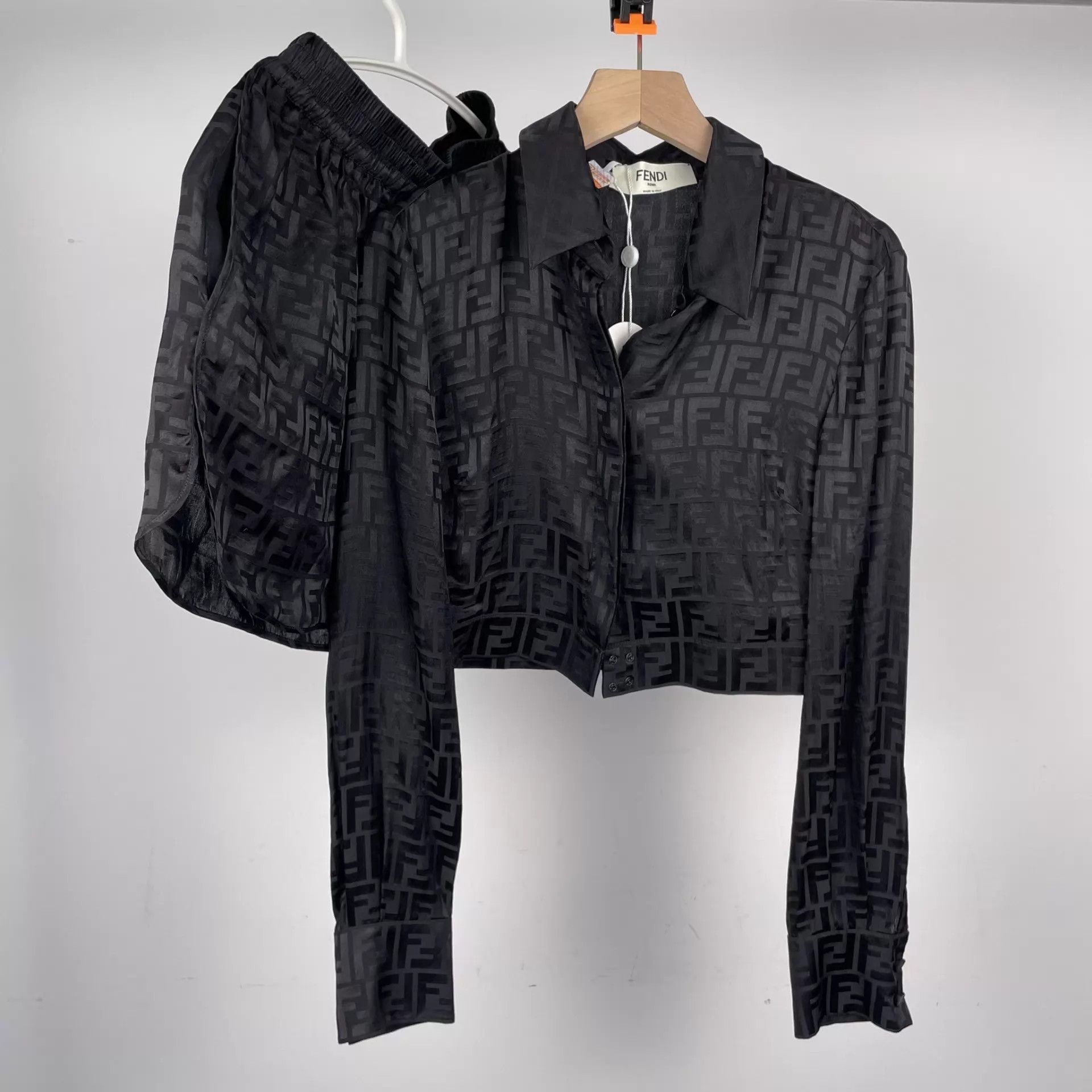 Fendi Fendi Silk Casual Suit Black 36 Size XS / US 0-2 / IT 36-38 - 1 Thumbnail