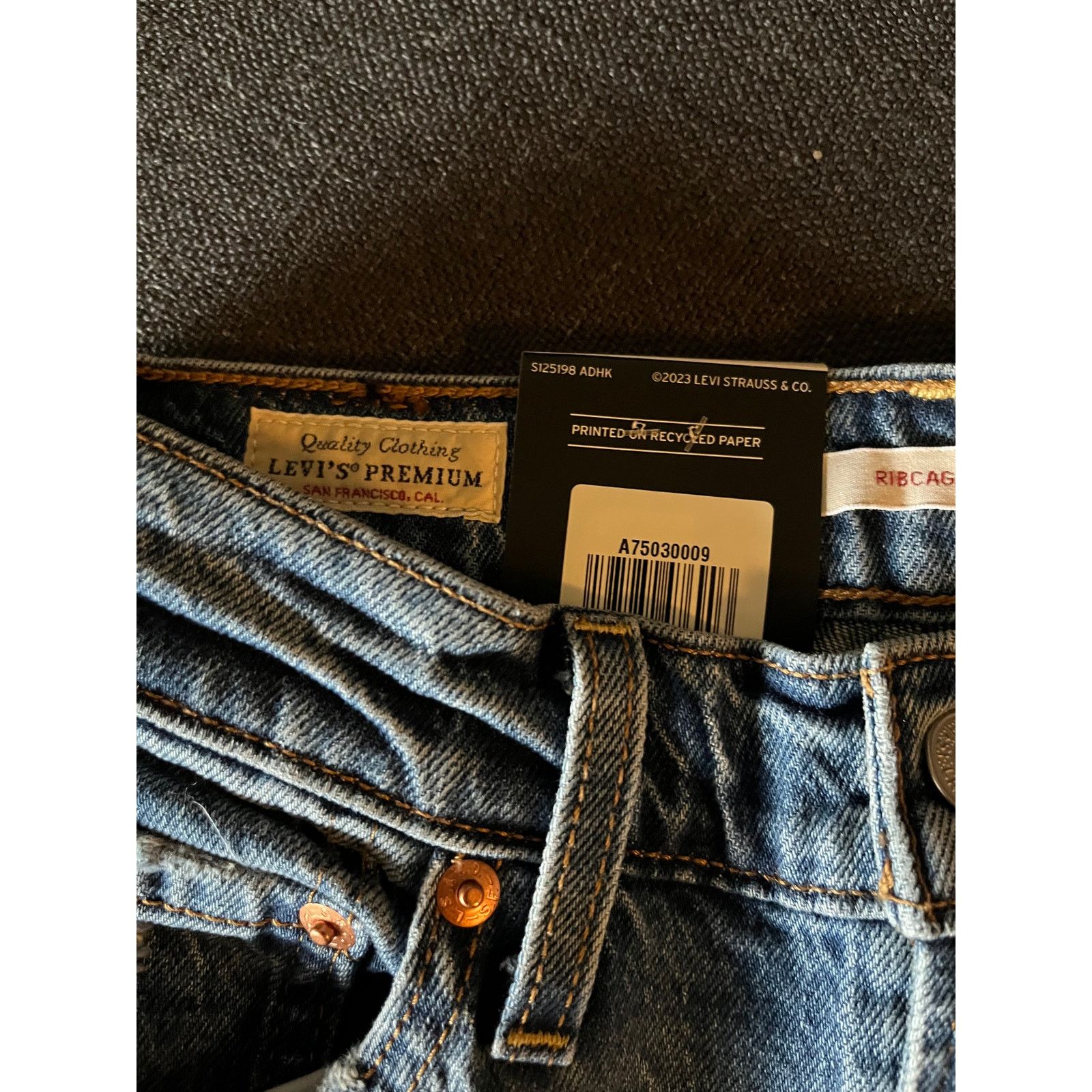 Levi's NWT Levis Jeans Premium Ribcage Bell Size 25" / US 0 / IT 36 - 3 Thumbnail