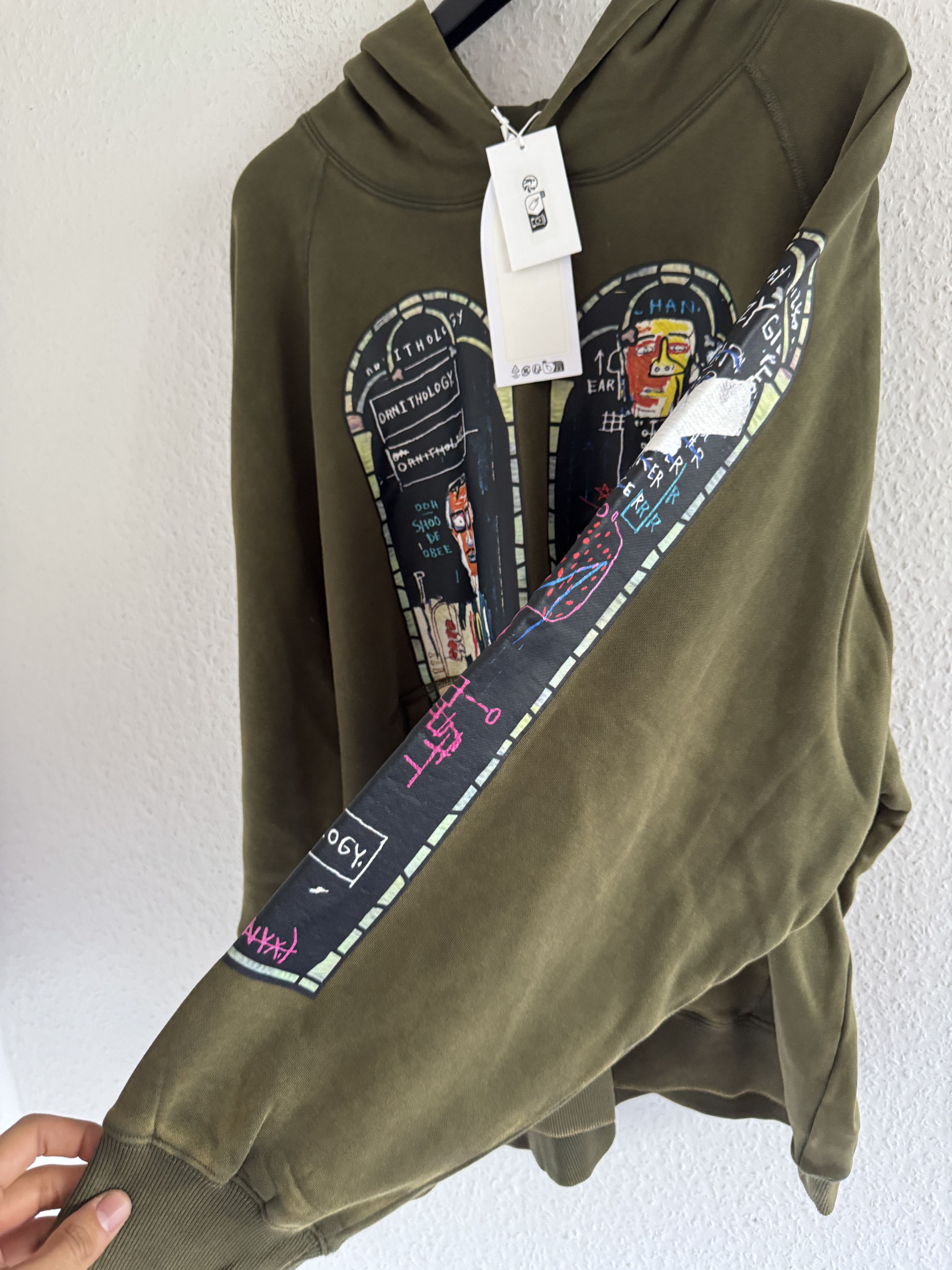H&M × Jean-Michel Basquiat × Who Decides War Olive Graphic Hooded Sweatshirt Size US XXL / EU 58 / 5 - 8 Thumbnail