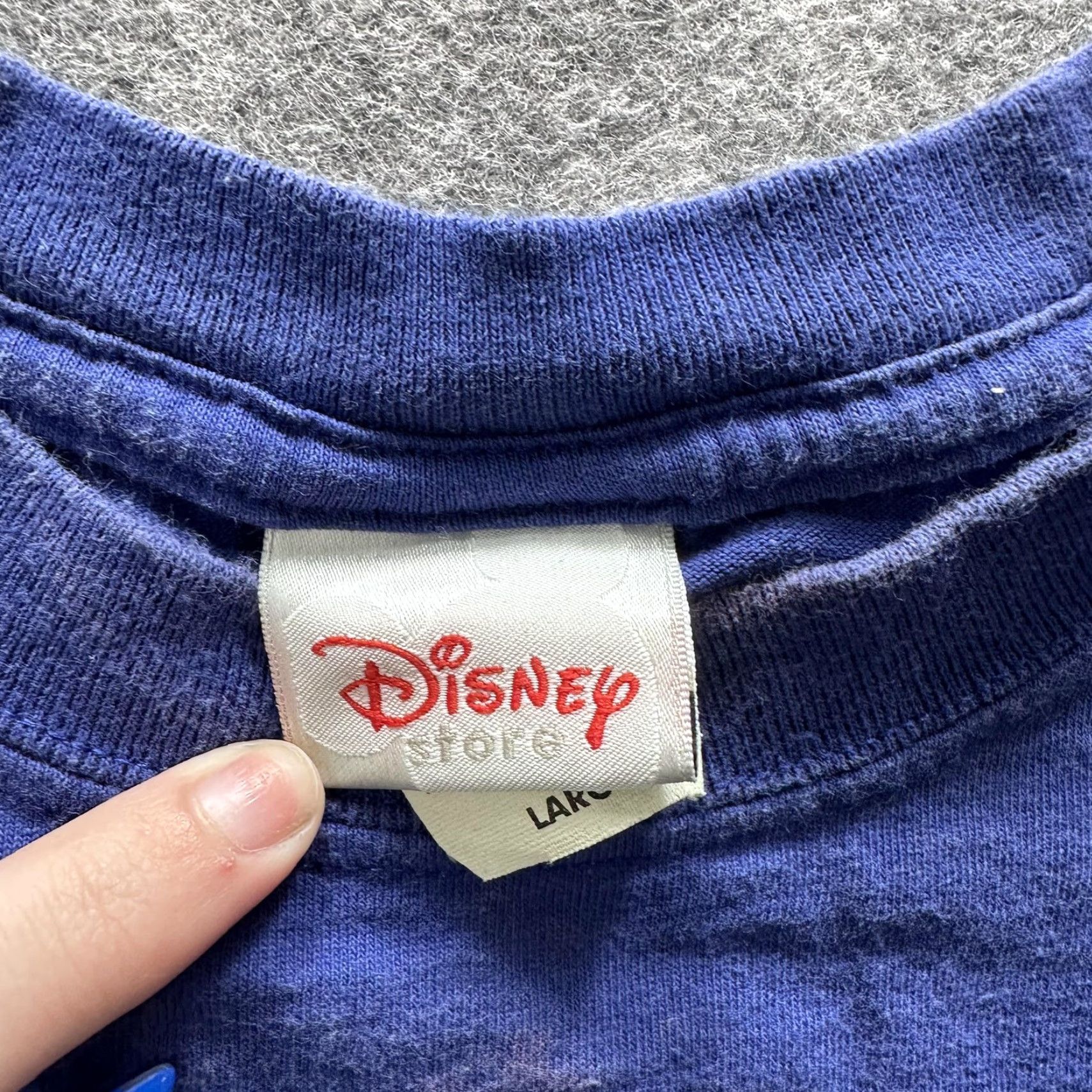 Disney VINTAGE Disney Store Donald Duck Shirt Mens L Blue Graphic Tee Cartoon Size US L / EU 52-54 / 3 - 4 Thumbnail