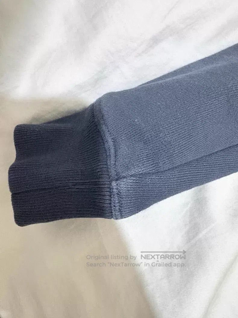 Loewe Loewe Embroidered Letter Logo Sweatshirt, Navy Blue Size M / US 6-8 / IT 42-44 - 4 Thumbnail