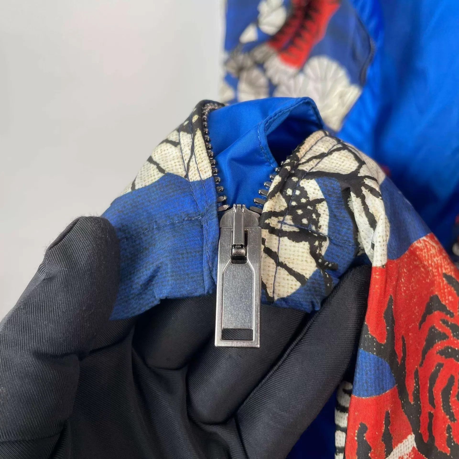 Gucci Gucci Tiger Print Blue Jacket Size 48 Size US M / EU 48-50 / 2 - 7 Thumbnail
