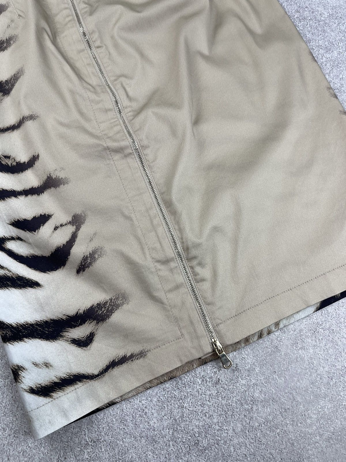 Designer Vintage Roccobarocco Leopard Print Skirt Size I 44 Size 30" / US 8 / IT 44 - 6 Thumbnail