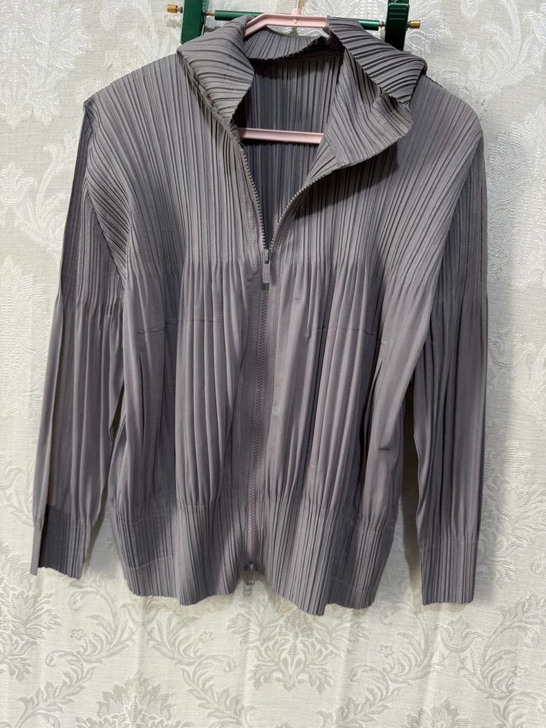 Issey Miyake Issey Miyake size:2 Grey pleated zipper cardigan Size XS / US 0-2 / IT 36-38 - 1 Thumbnail