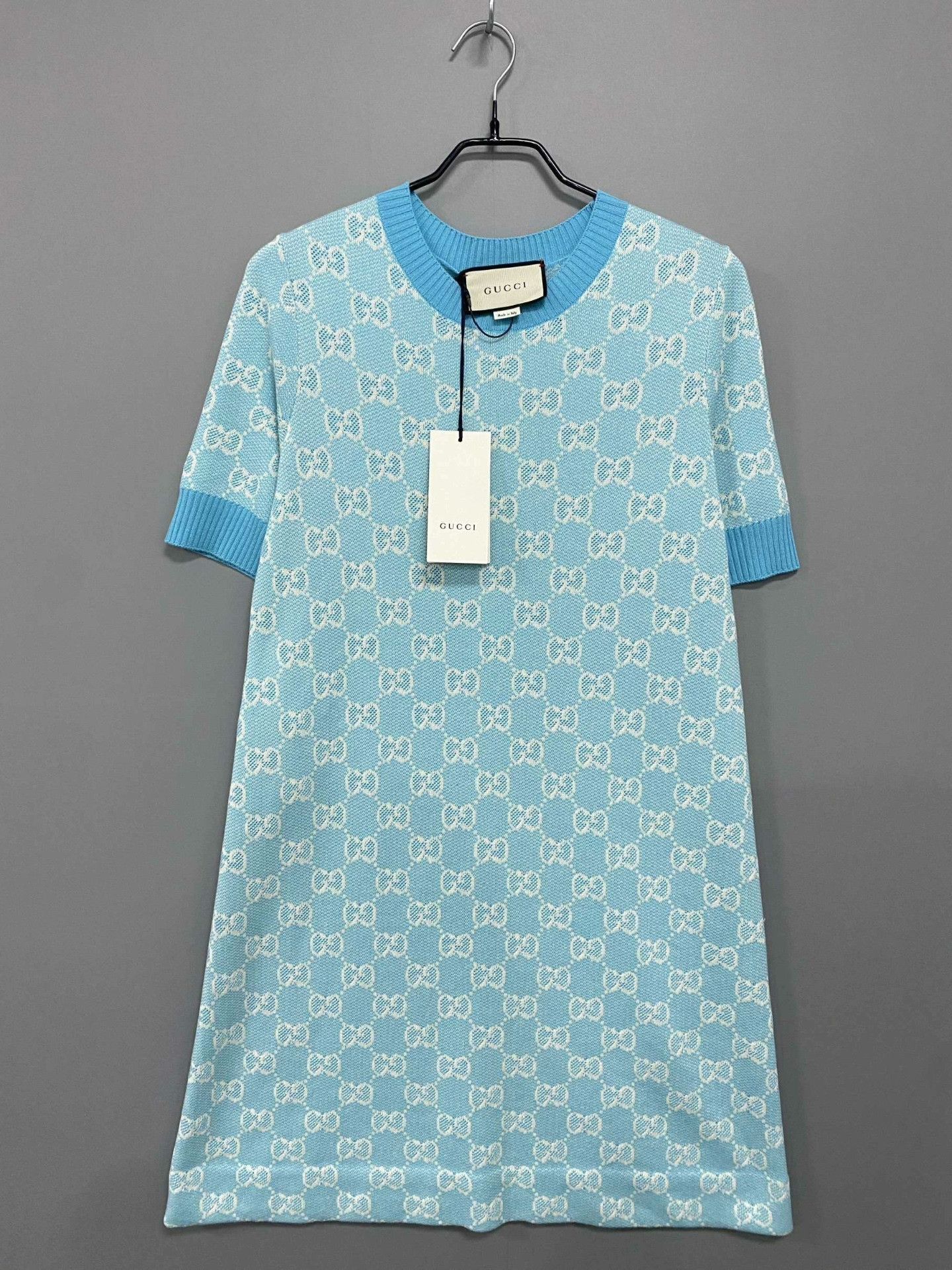 Gucci Gucci Blue T-Shirt S Women Size S / US 4 / IT 40 - 1 Thumbnail