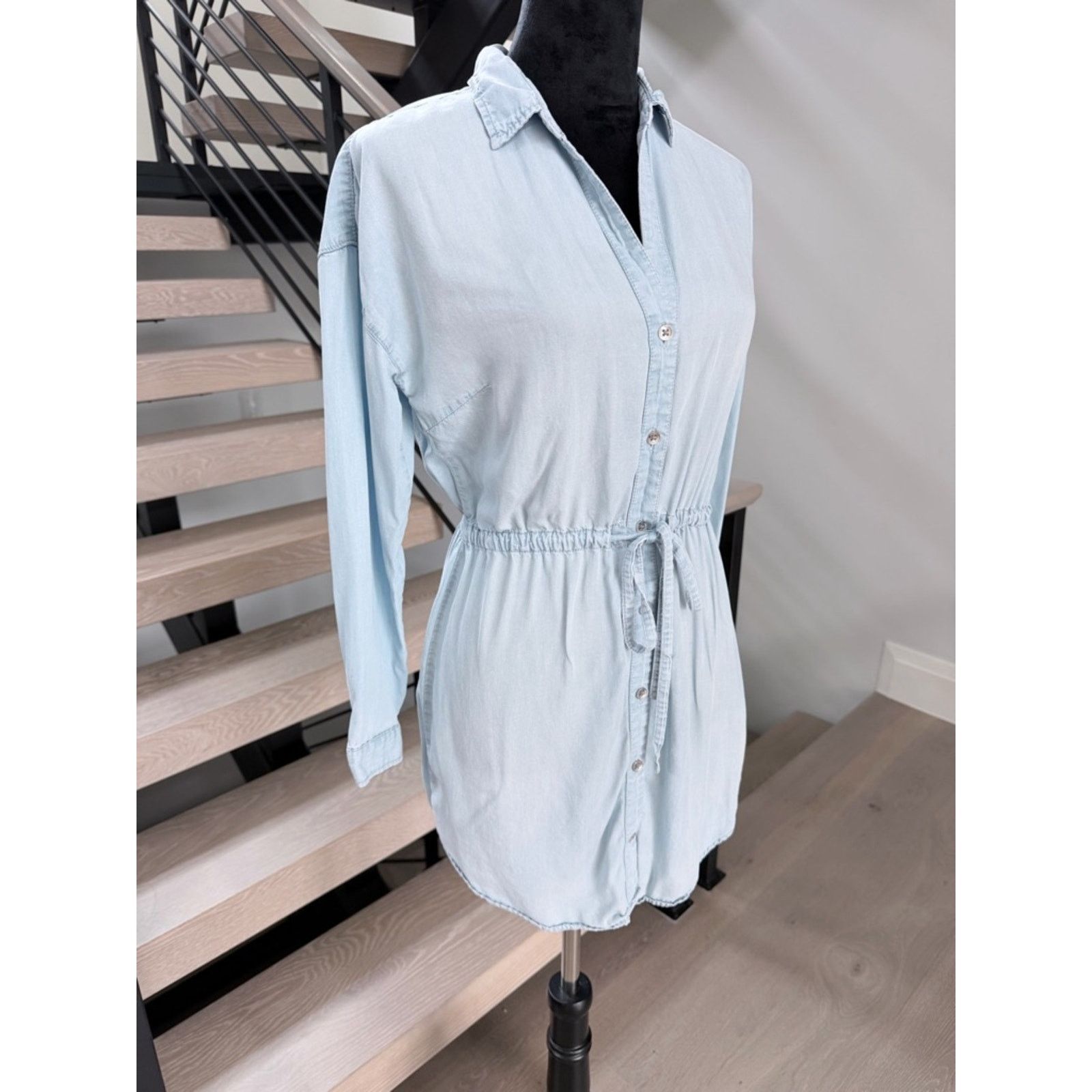 Guess Guess Y2K Long Sleeve Light Blue Button-Front Shirt Dress XS Size XS / US 0-2 / IT 36-38 - 2 Thumbnail