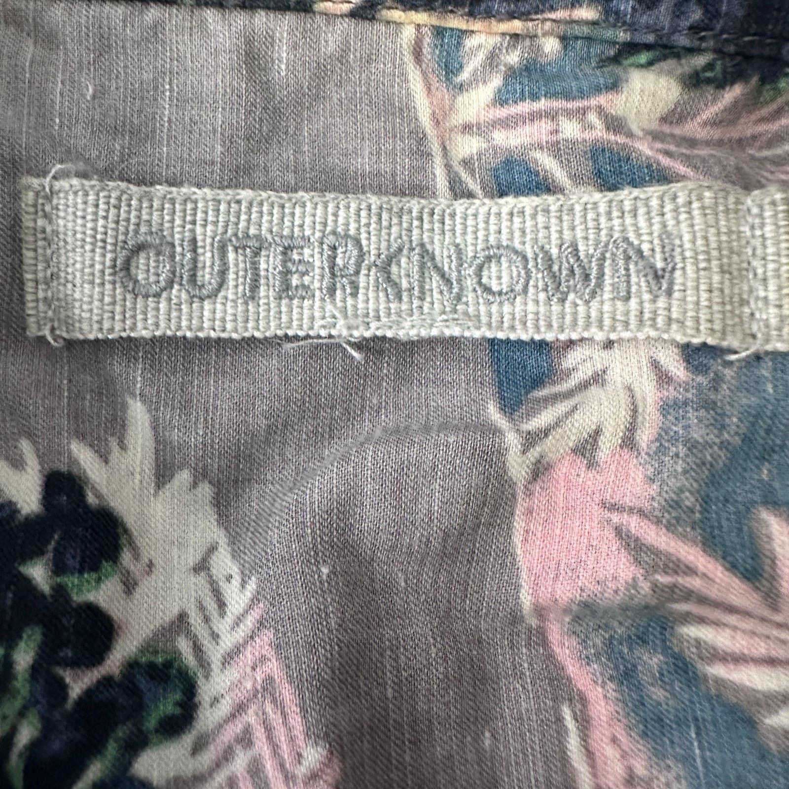 Outerknown Outerknown Hawaiian Shirt Men’s M Gray Short Sleeve Button Size US M / EU 48-50 / 2 - 6 Thumbnail