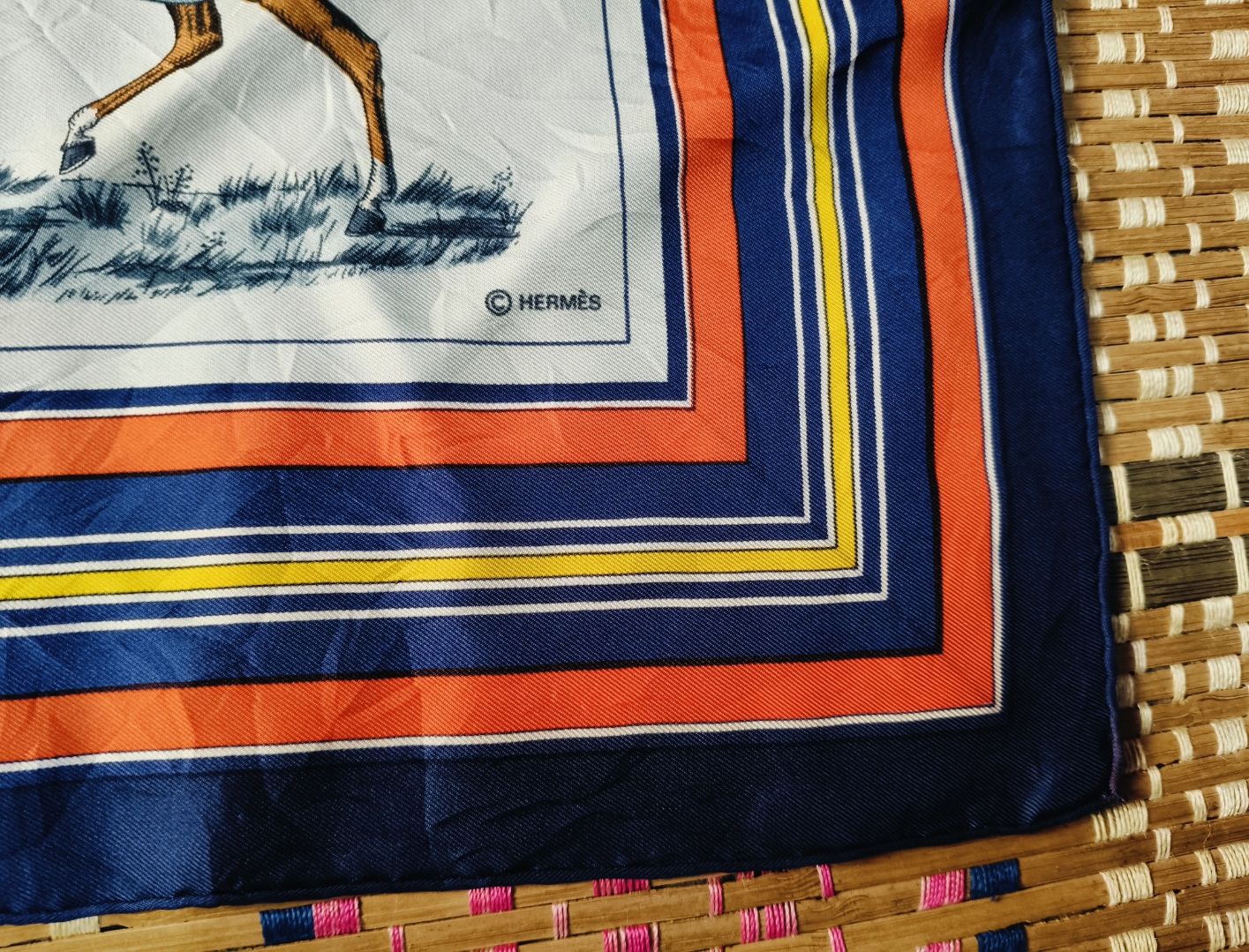 Hermes Hermes silk scarf Couvertures et tenues de four pour Size ONE SIZE - 5 Thumbnail