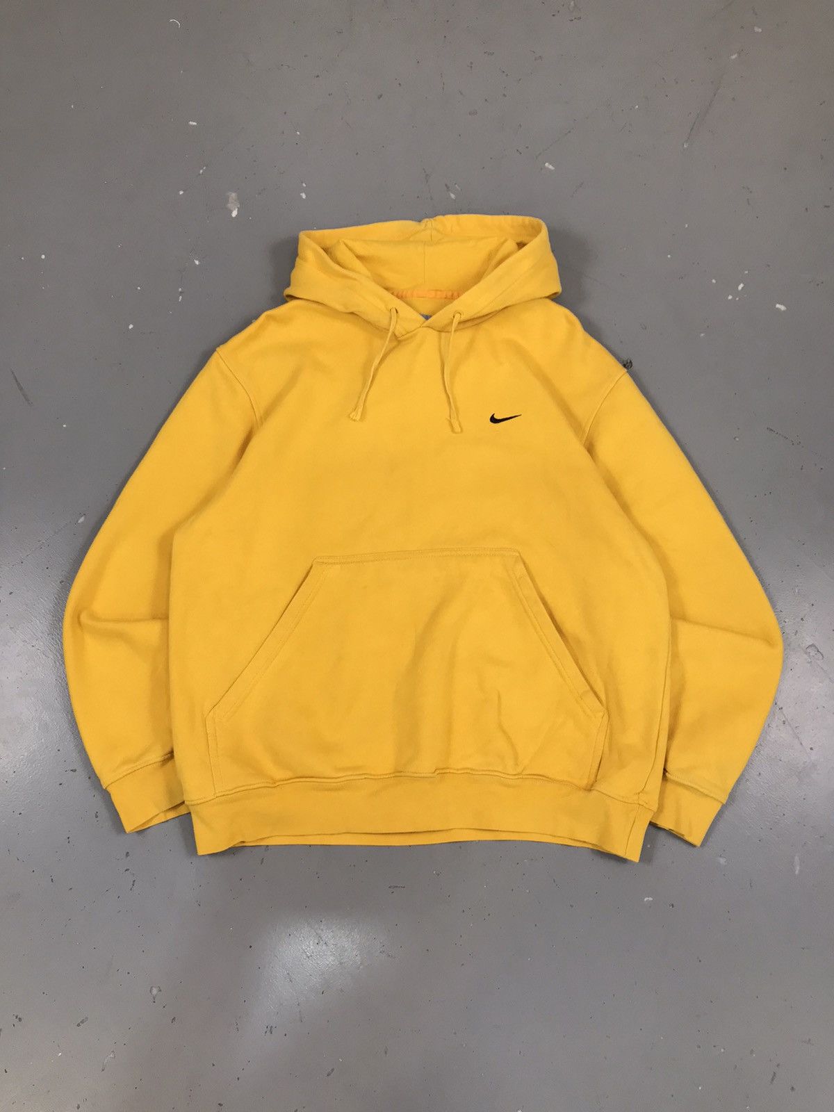 Nike × Vintage Vintage Nike baggy fit hoodie Size US S / EU 44-46 / 1 - 1 Thumbnail