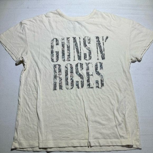 Band Tees NEW GUNS N’ ROSES WOMEN’S T-SHIRT SZ EXTRA SMALL XS Size XS / US 0-2 / IT 36-38 - 1 Thumbnail