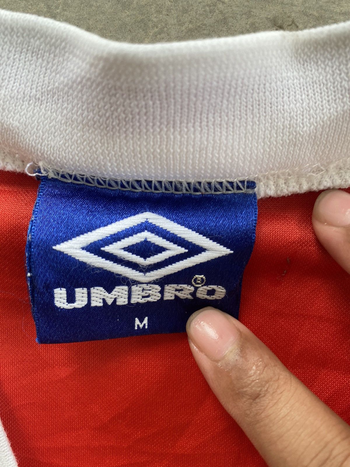 Umbro × Vintage VINTAGE UMBRO V NECK JERSEY Size US M / EU 48-50 / 2 - 3 Thumbnail