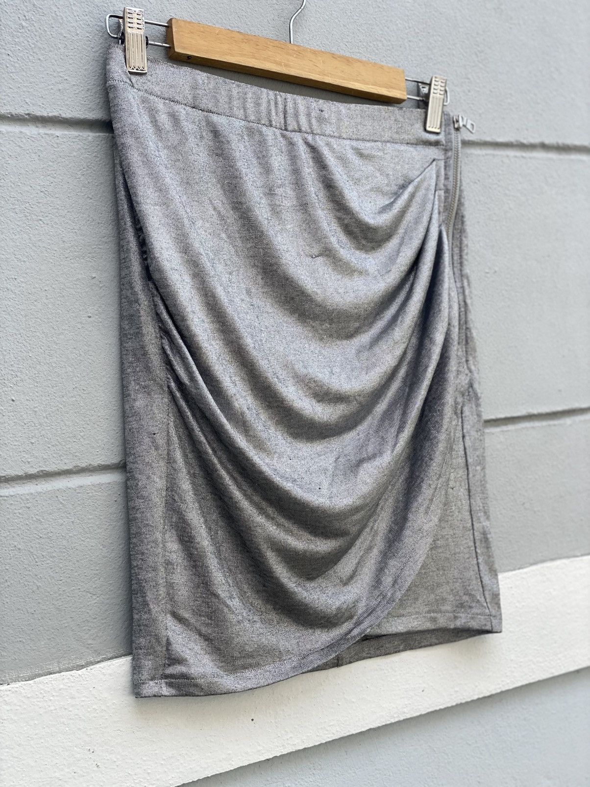 Armani Exchange vintage Armani Exchange metallic coated mini skirt in silver Size 28" / US 6 / IT 42 - 3 Thumbnail