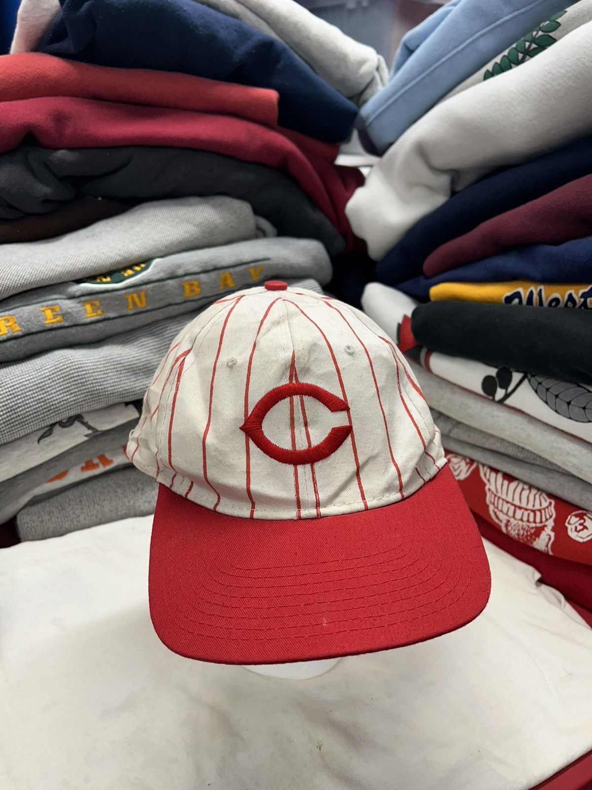 MLB × Vintage Crazy Vintage 90s Cincinnati Reds Snapback MLB White Hat Size ONE SIZE - 1 Thumbnail